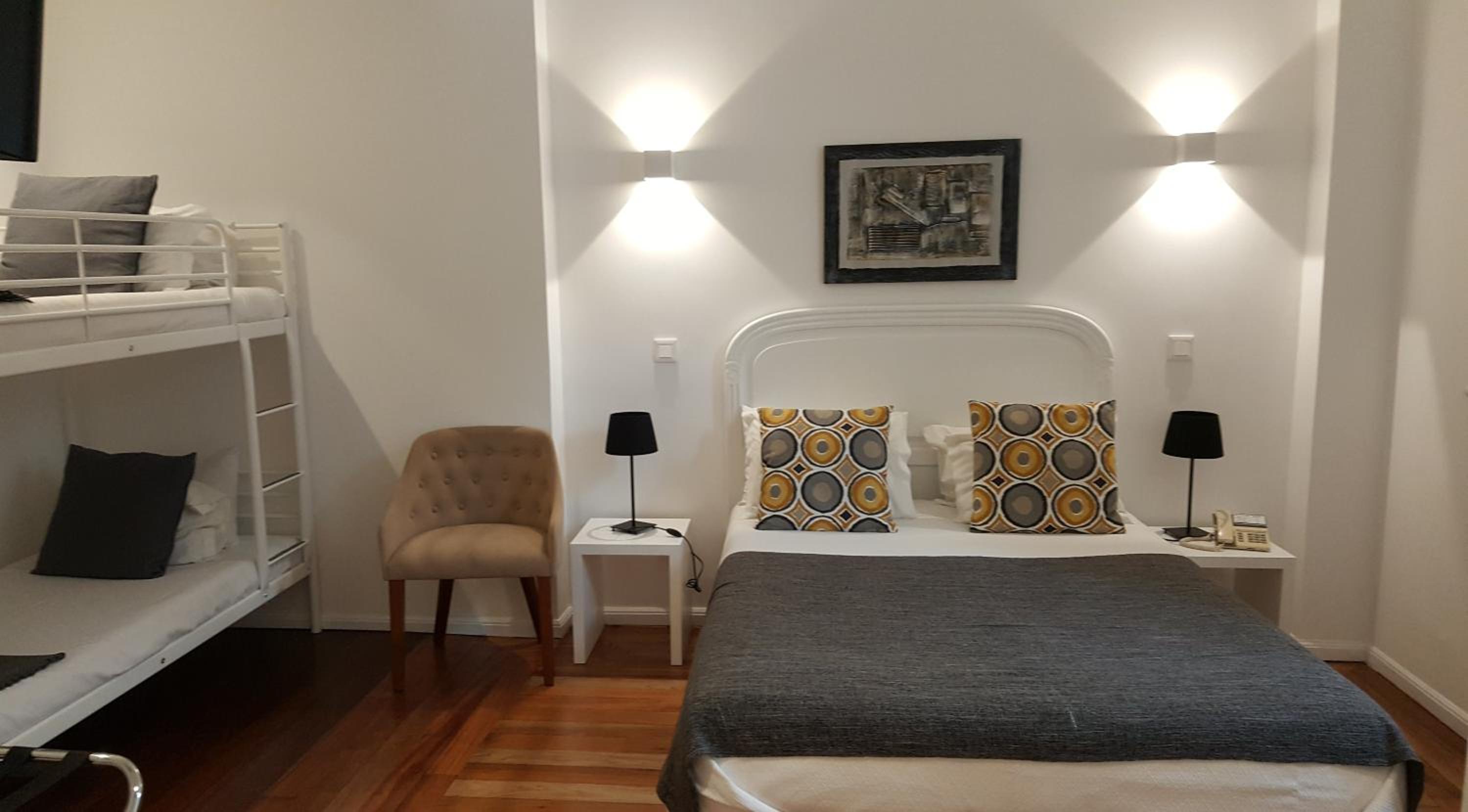 Family Room (4 Adults)