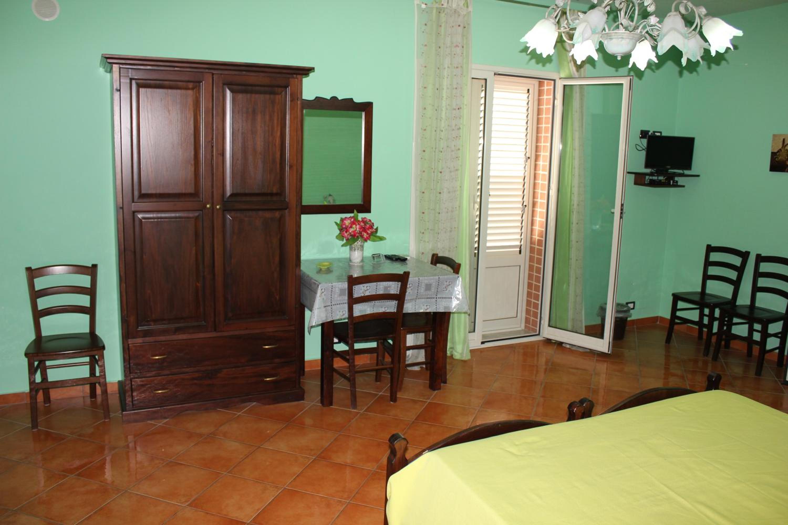 Quadruple Room with Balcony