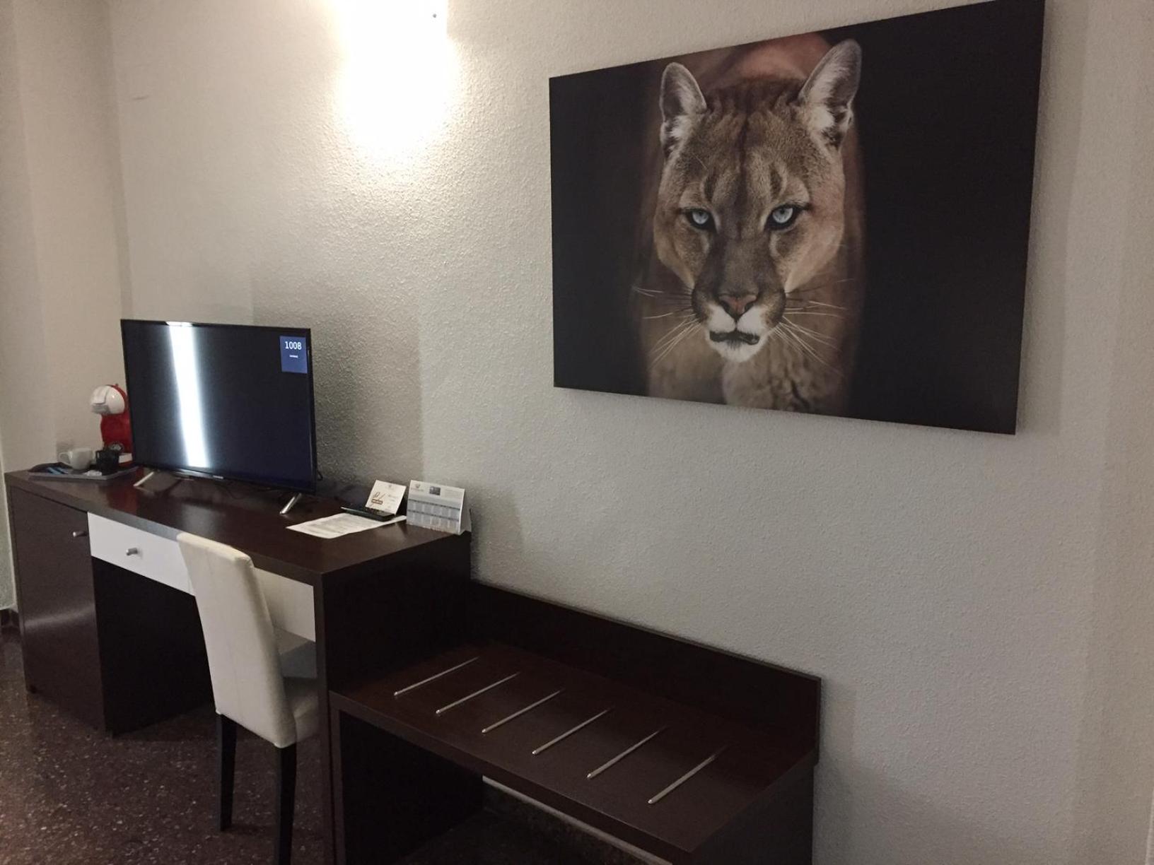 Deluxe Room - Photo 2