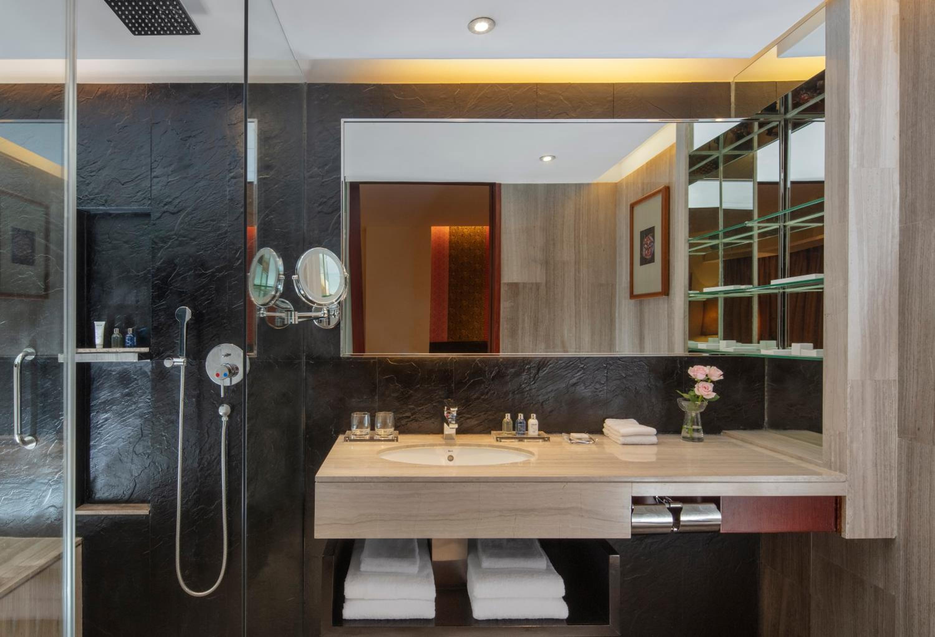 Standard Room - Photo 5