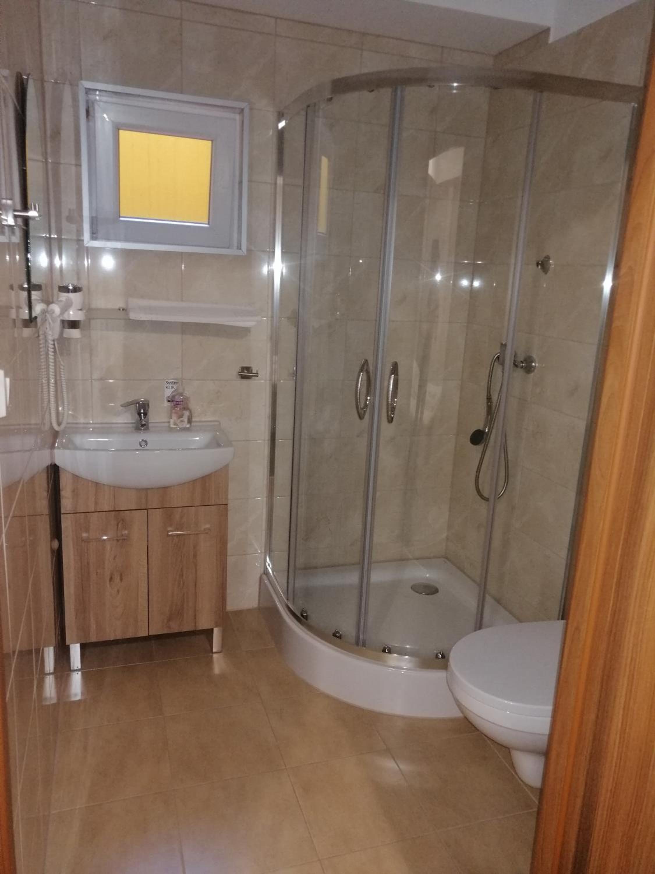 Economy Double Room photo 2
