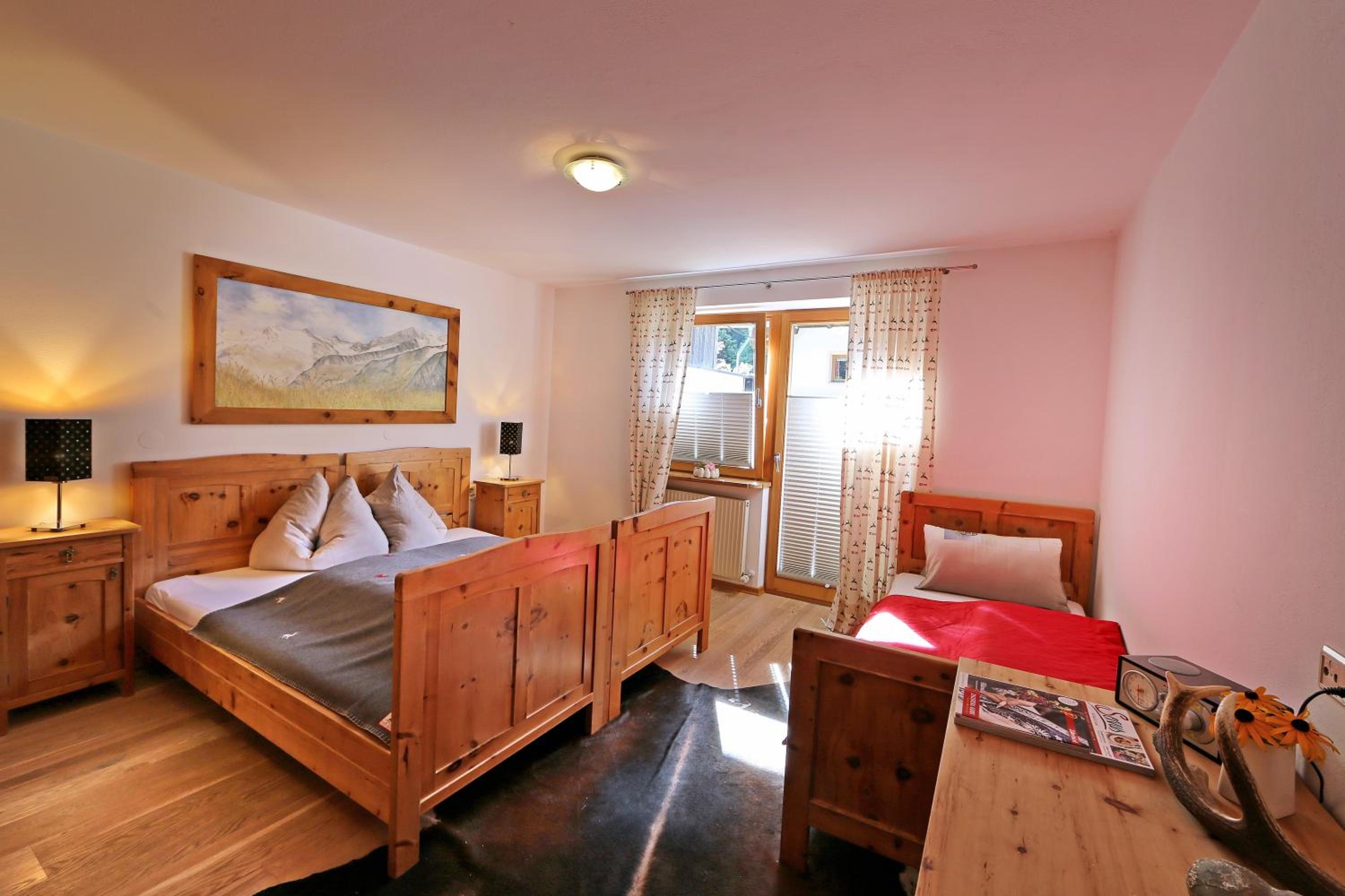 Apartment (2-4 Adults)