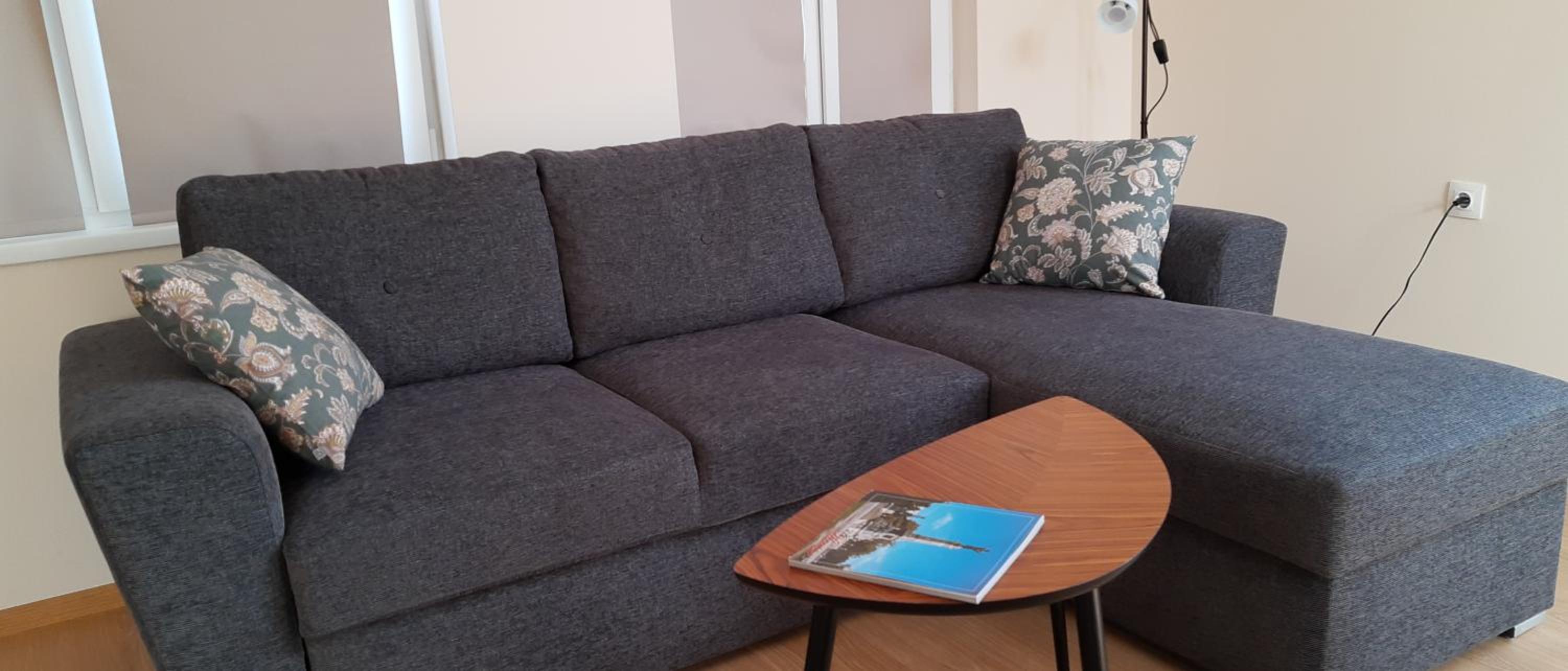 Apartment with Terrace - Photo 22