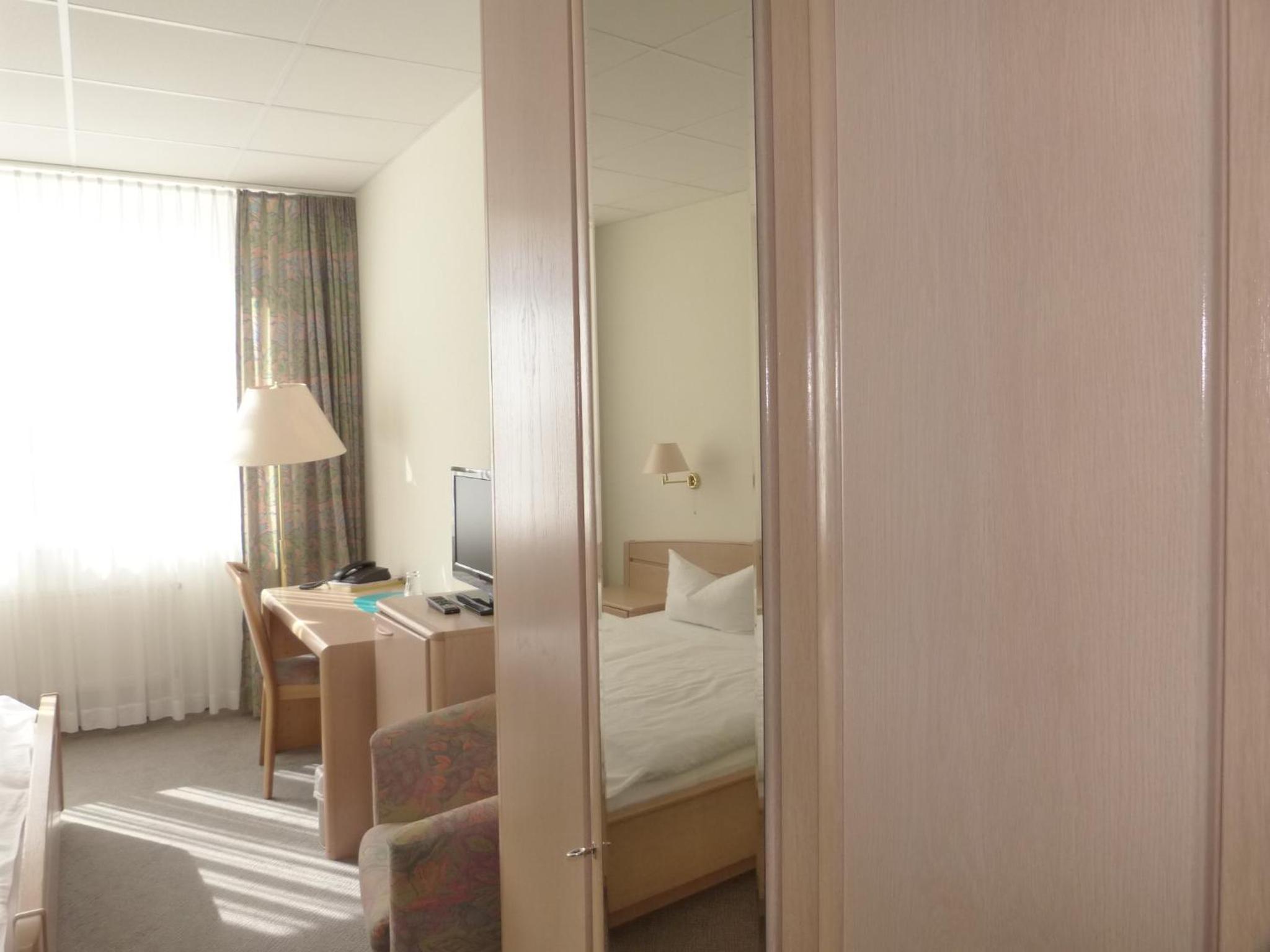 Double Room - Photo 5
