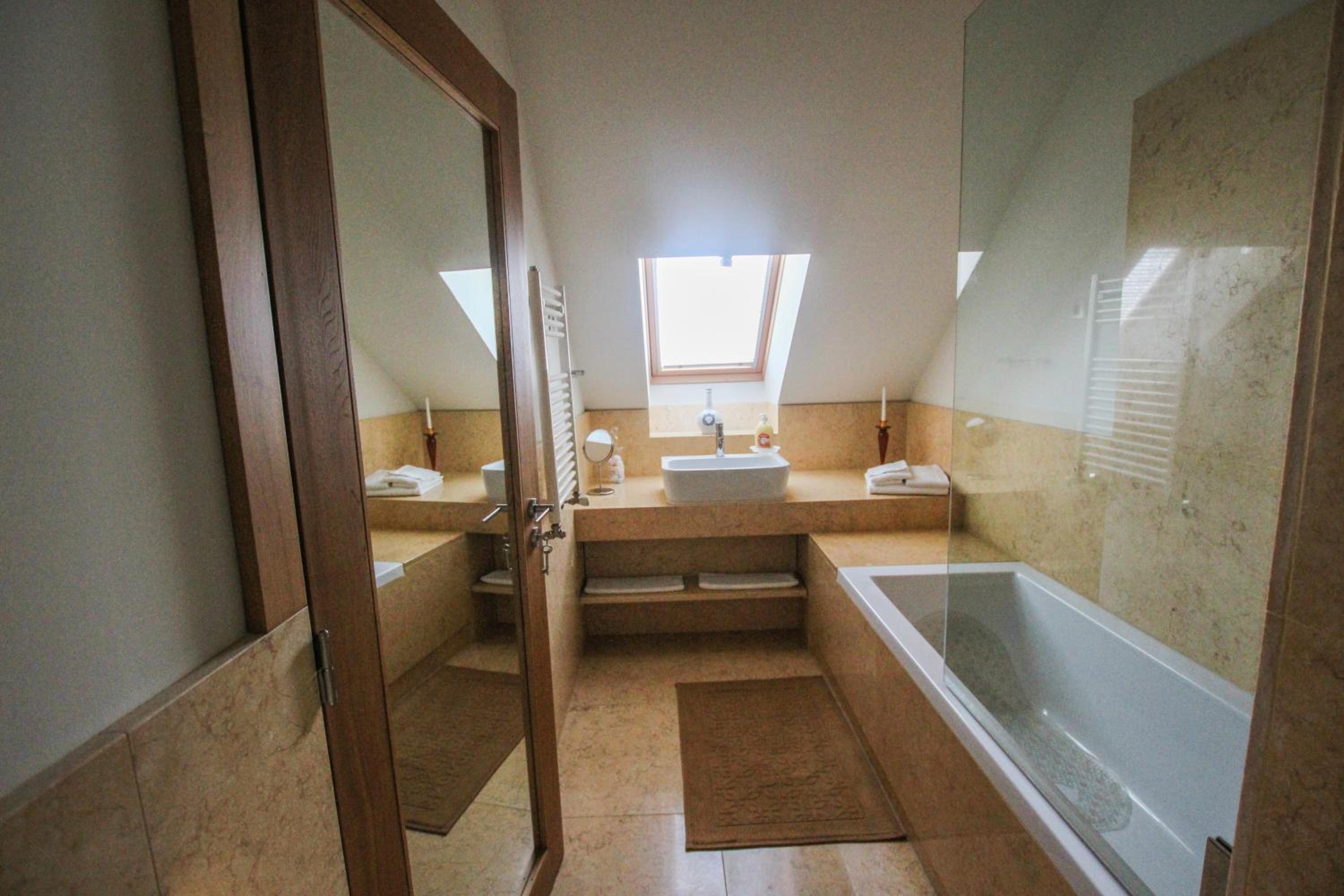 Executive Suite photo 3