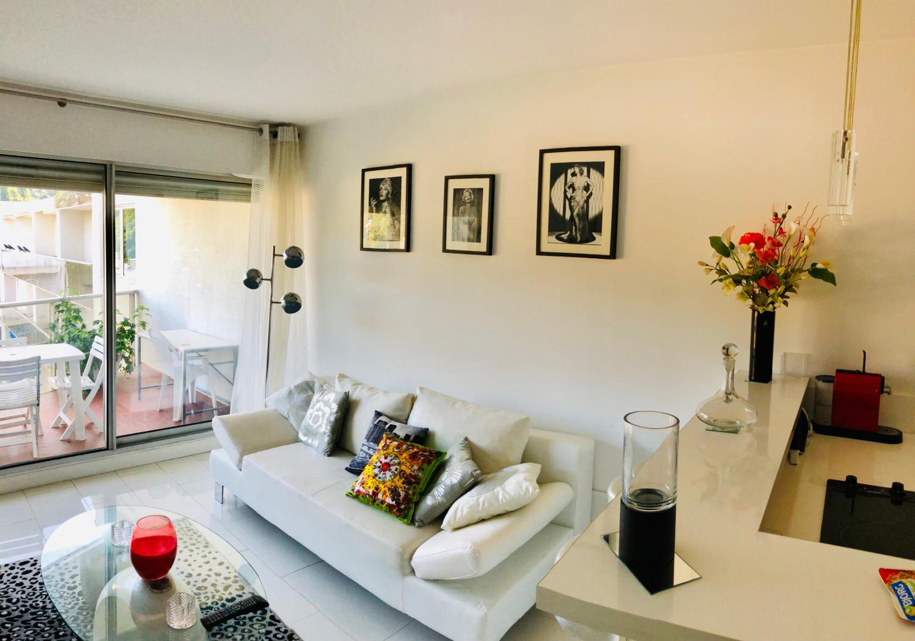 Three-Bedroom Apartment photo 1