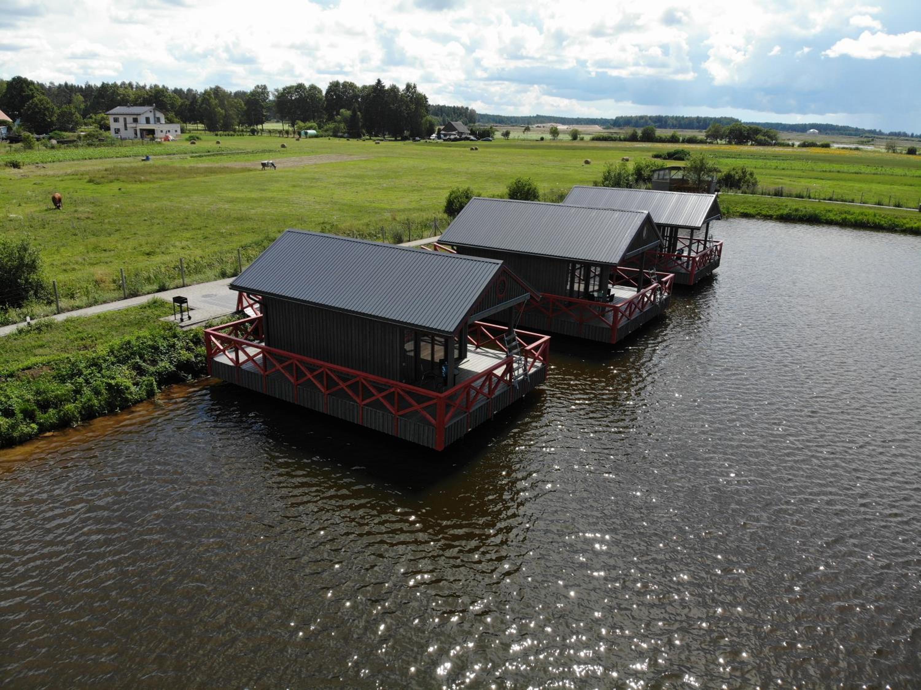Triple Room with Lake View - Photo 9