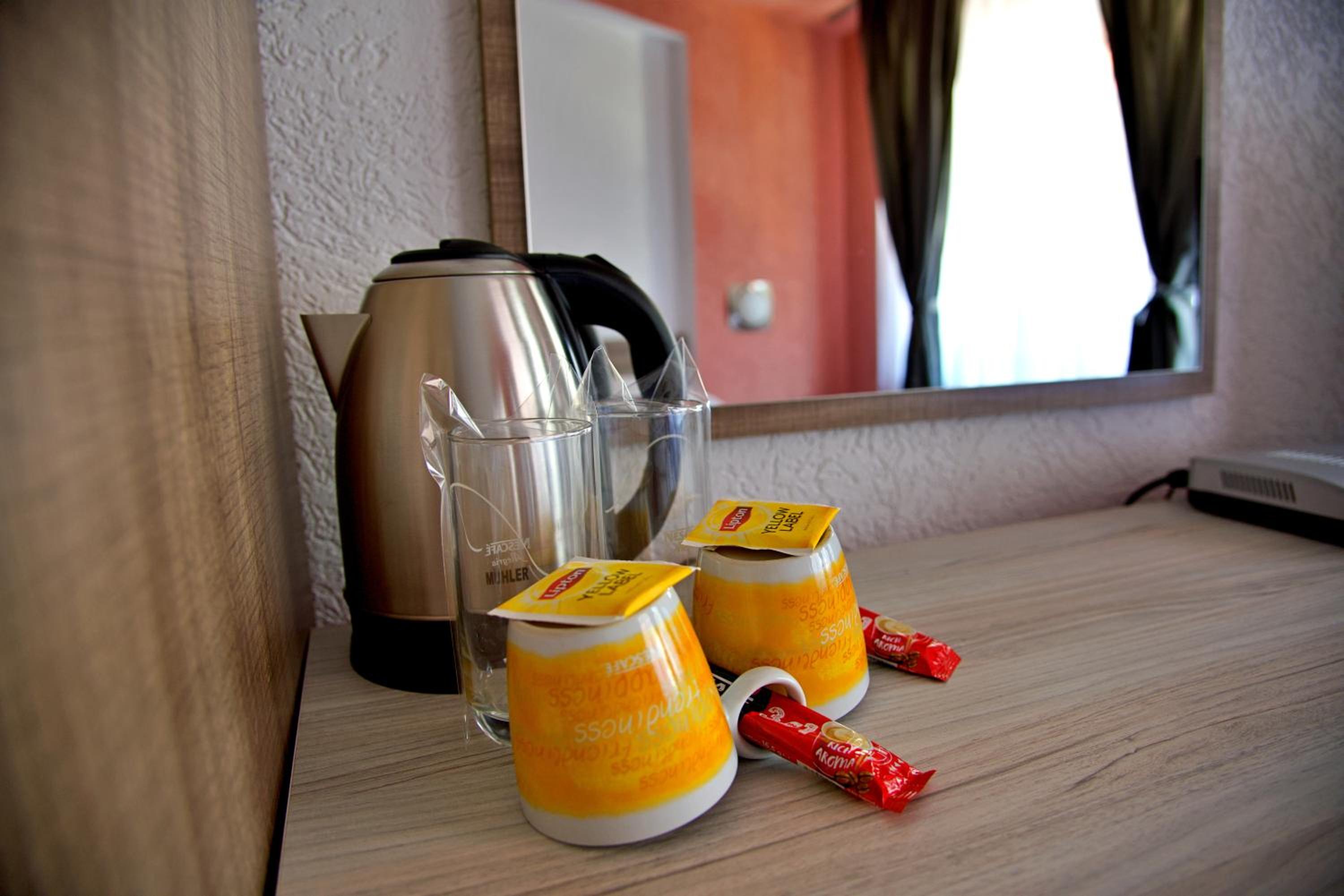 Twin Room - Photo 4