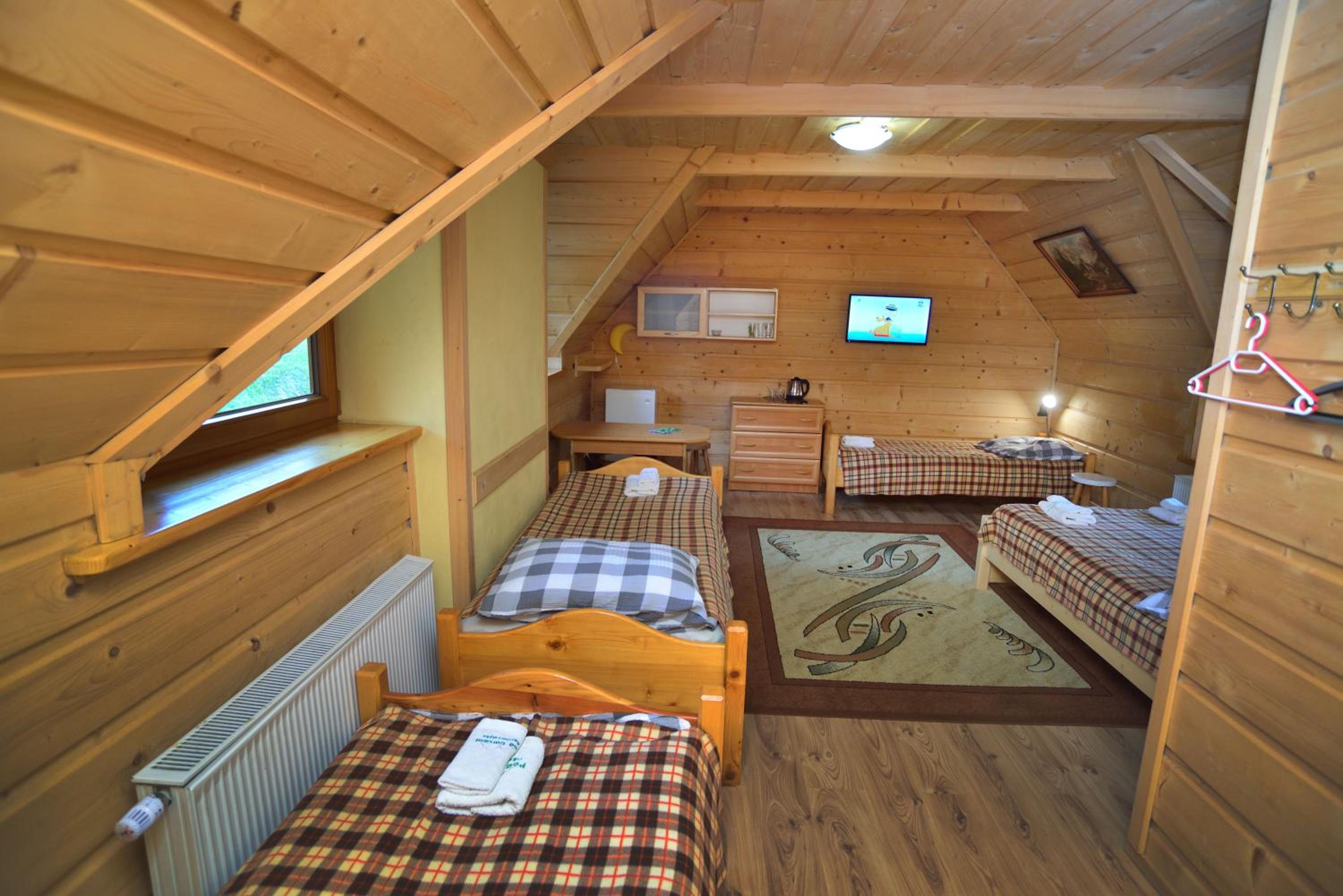 Standard Family Room - Photo 4