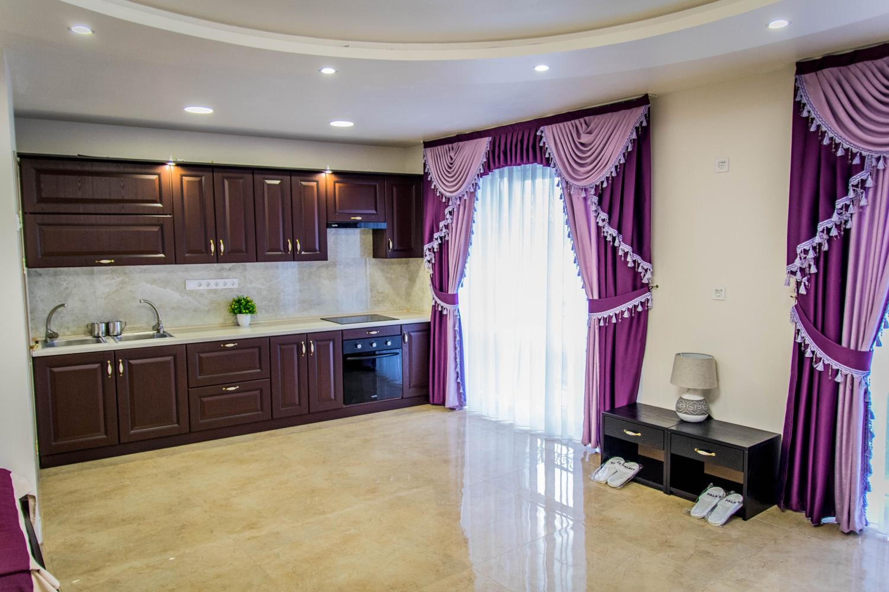 Studio with Spa Bath