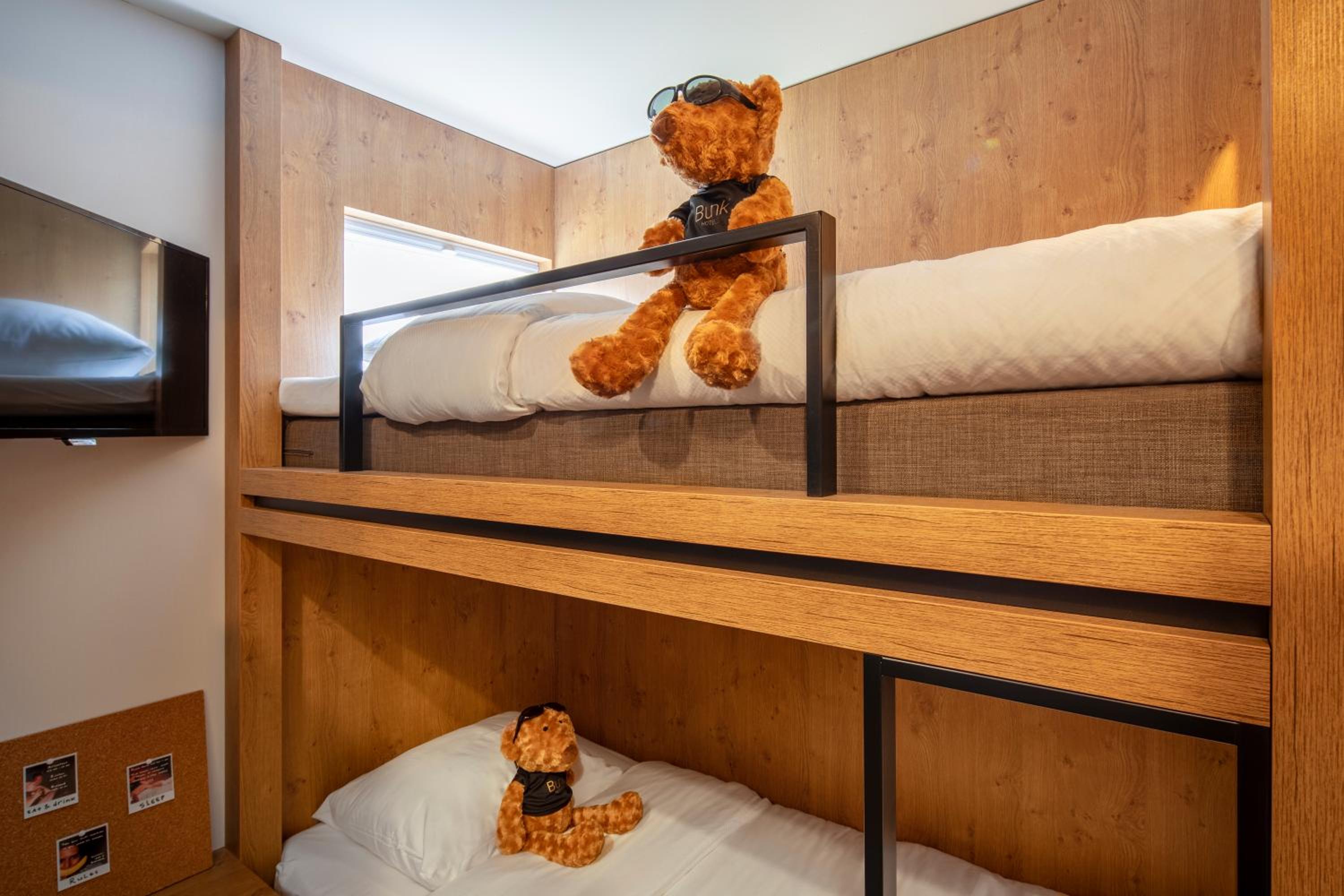 Friends Zone room