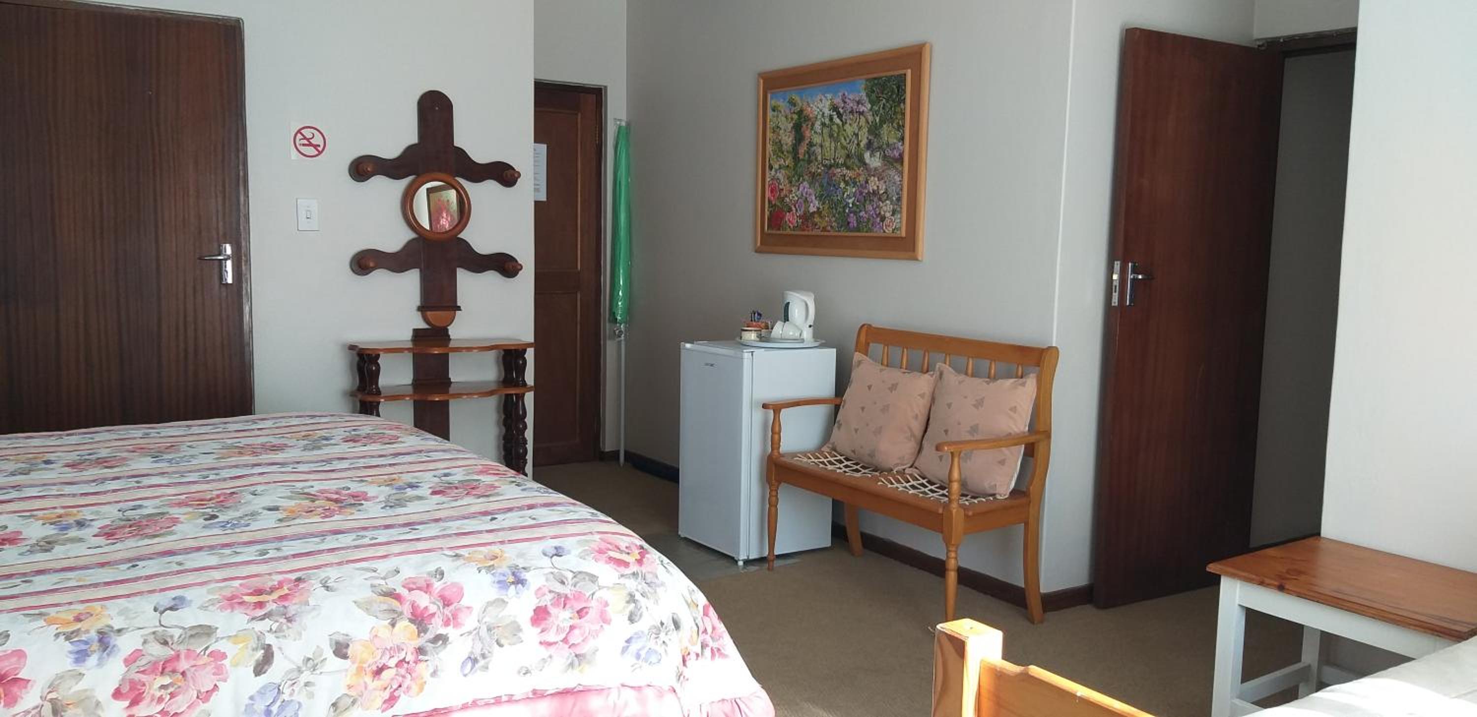 Deluxe Double Room with Extra Bed - Photo 3