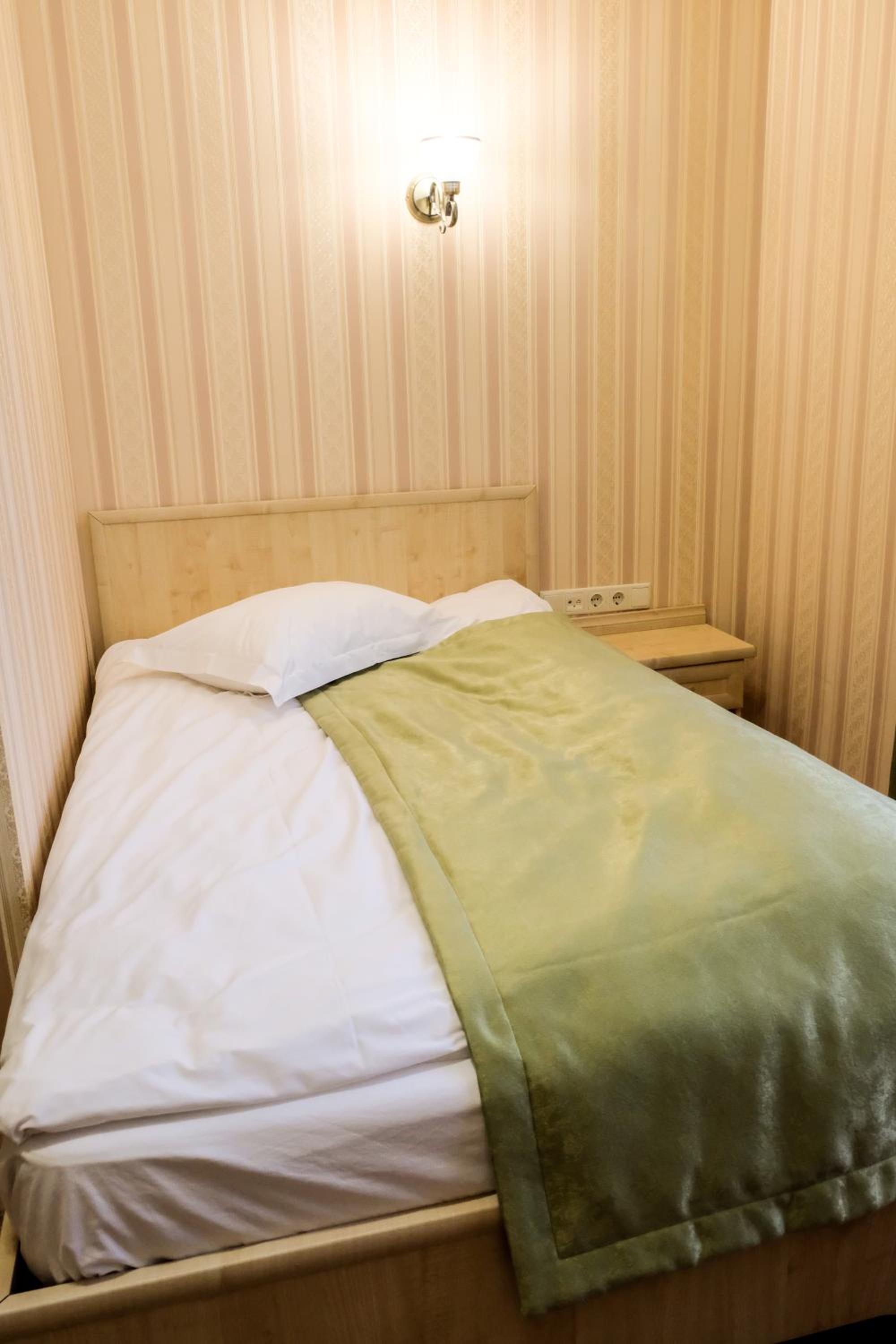 Single Room photo 2