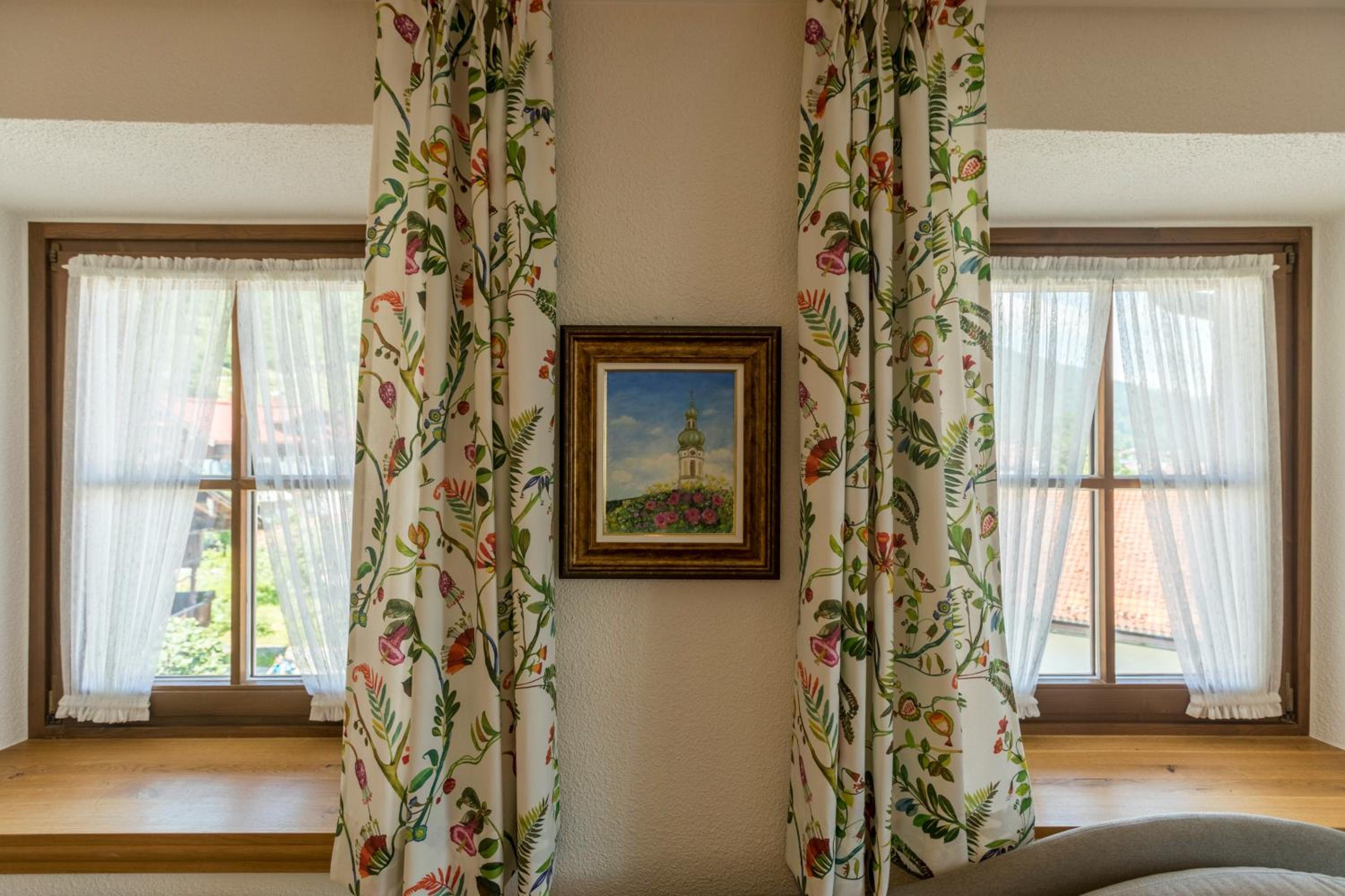 Deluxe Double Room with Balcony photo 2