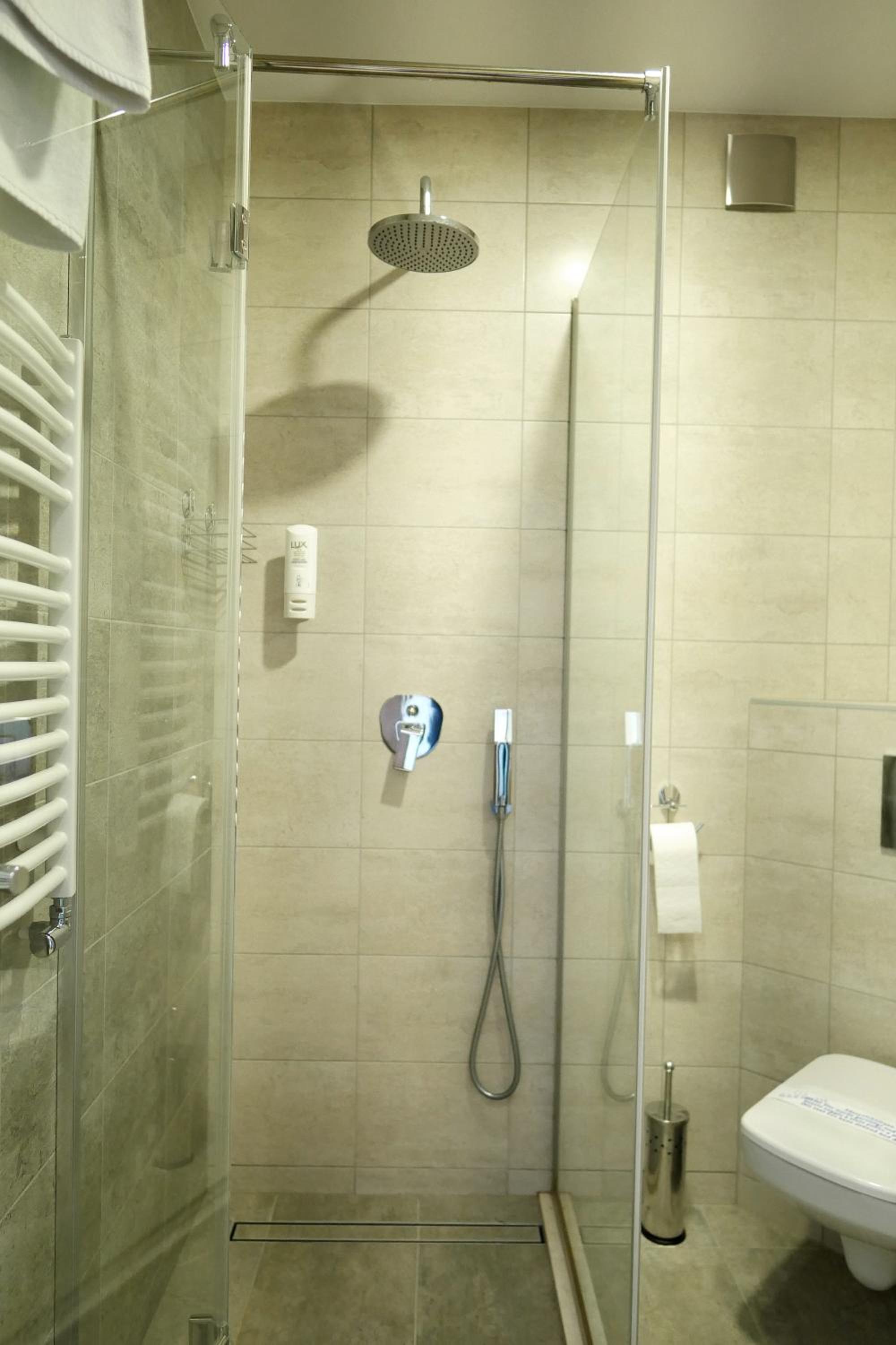 Standard Twin Room - Photo 2