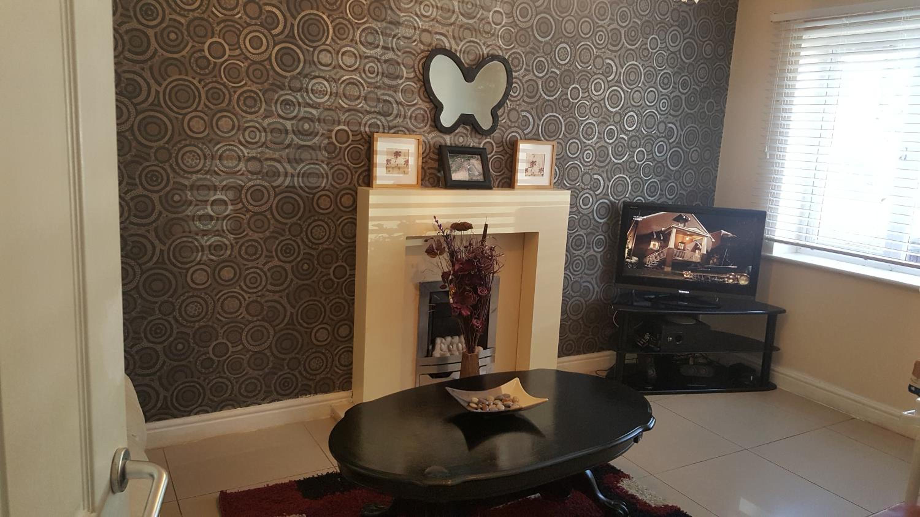 Budget Twin Room - Photo 13