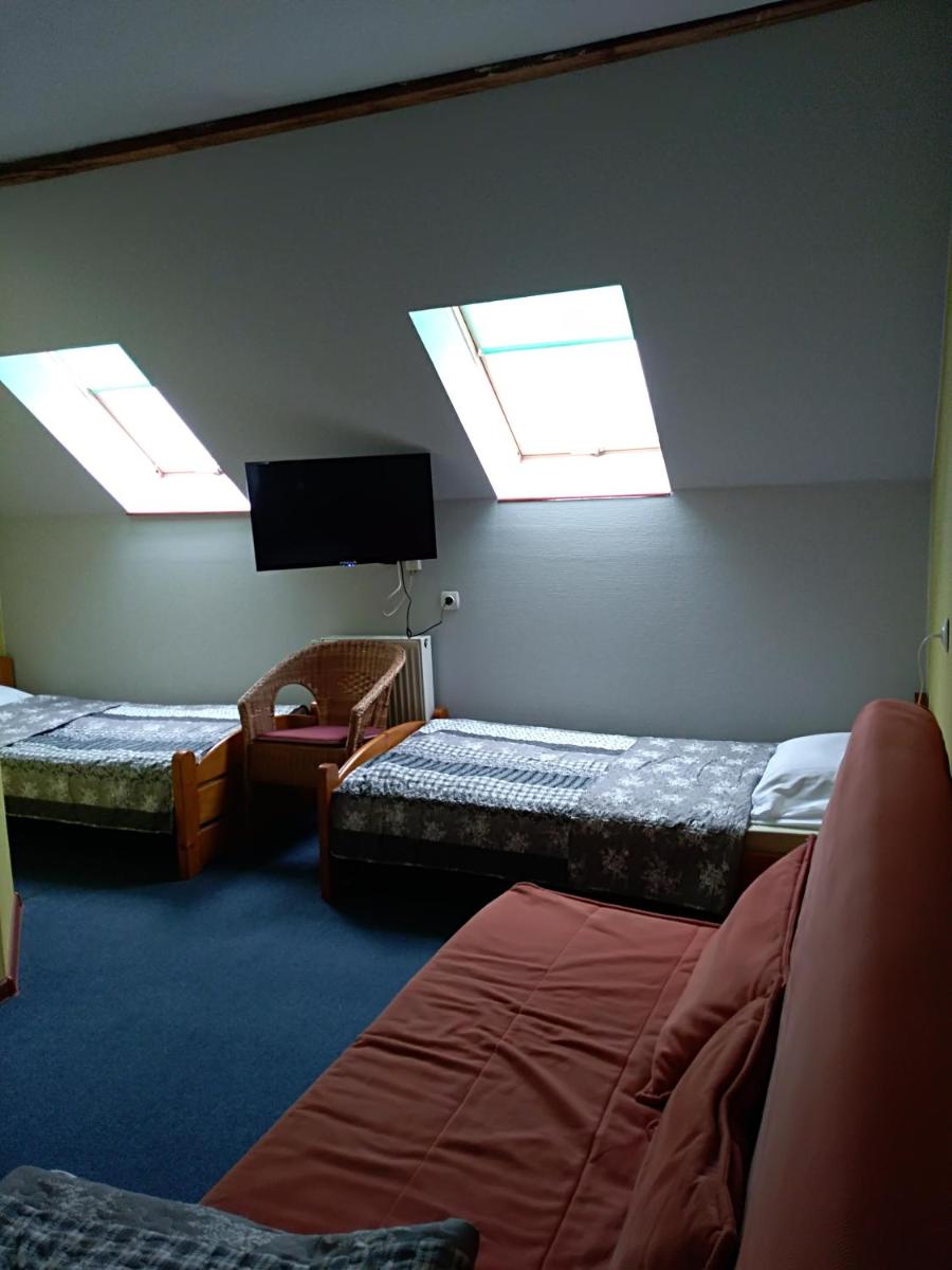 Quadruple Room with Shower photo 2
