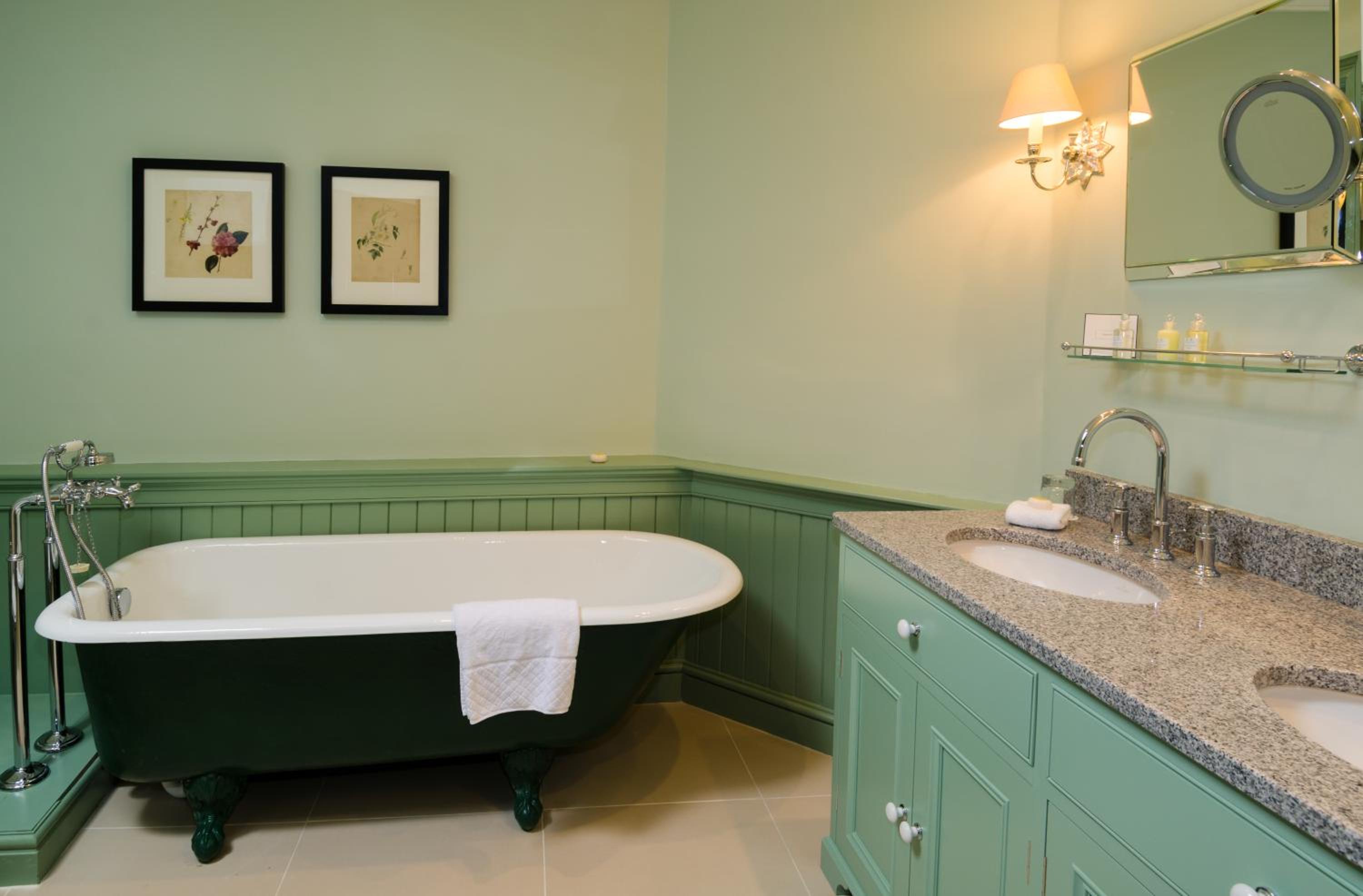 Superior Deluxe Room  - Photo 8