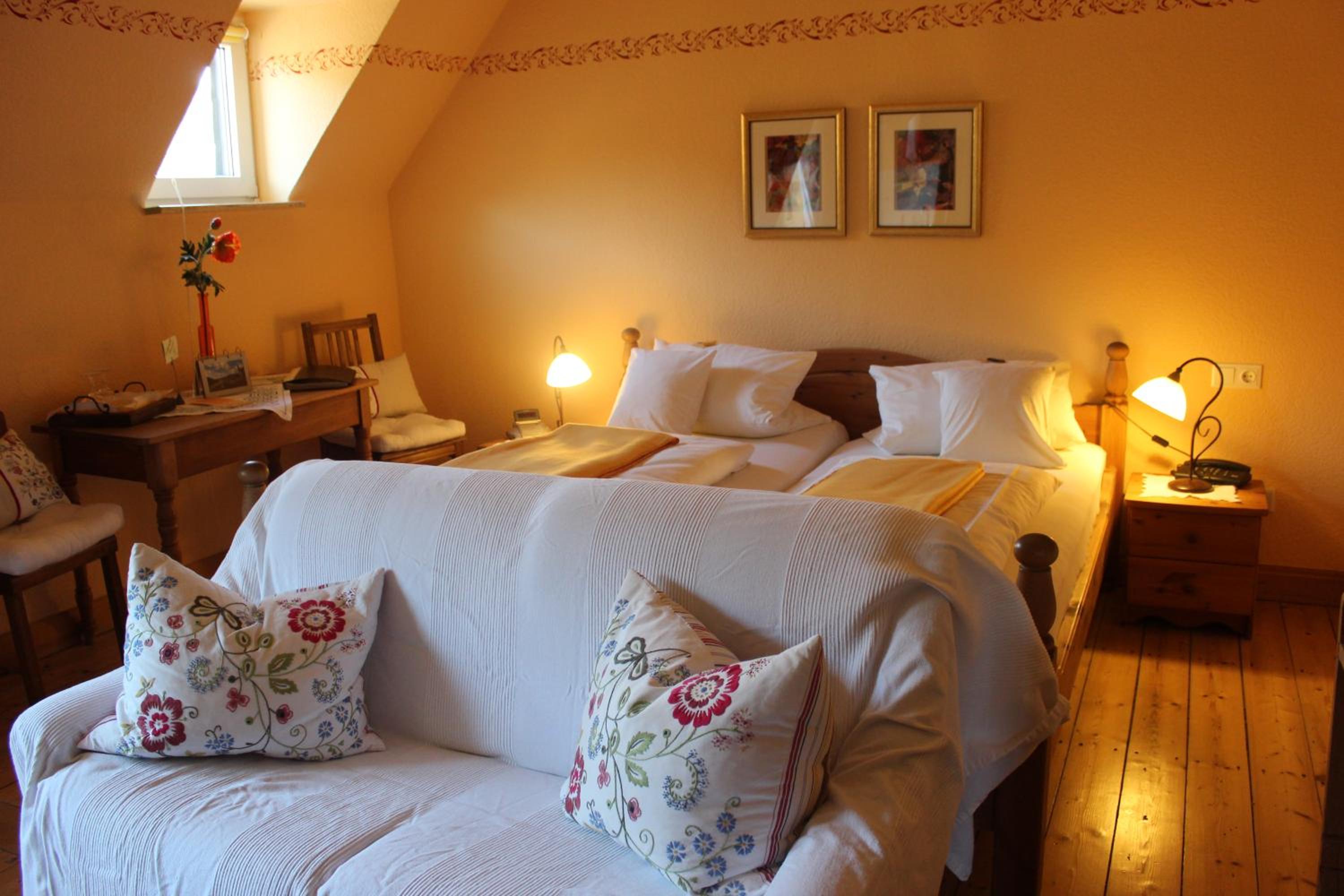Double Room - Photo 4