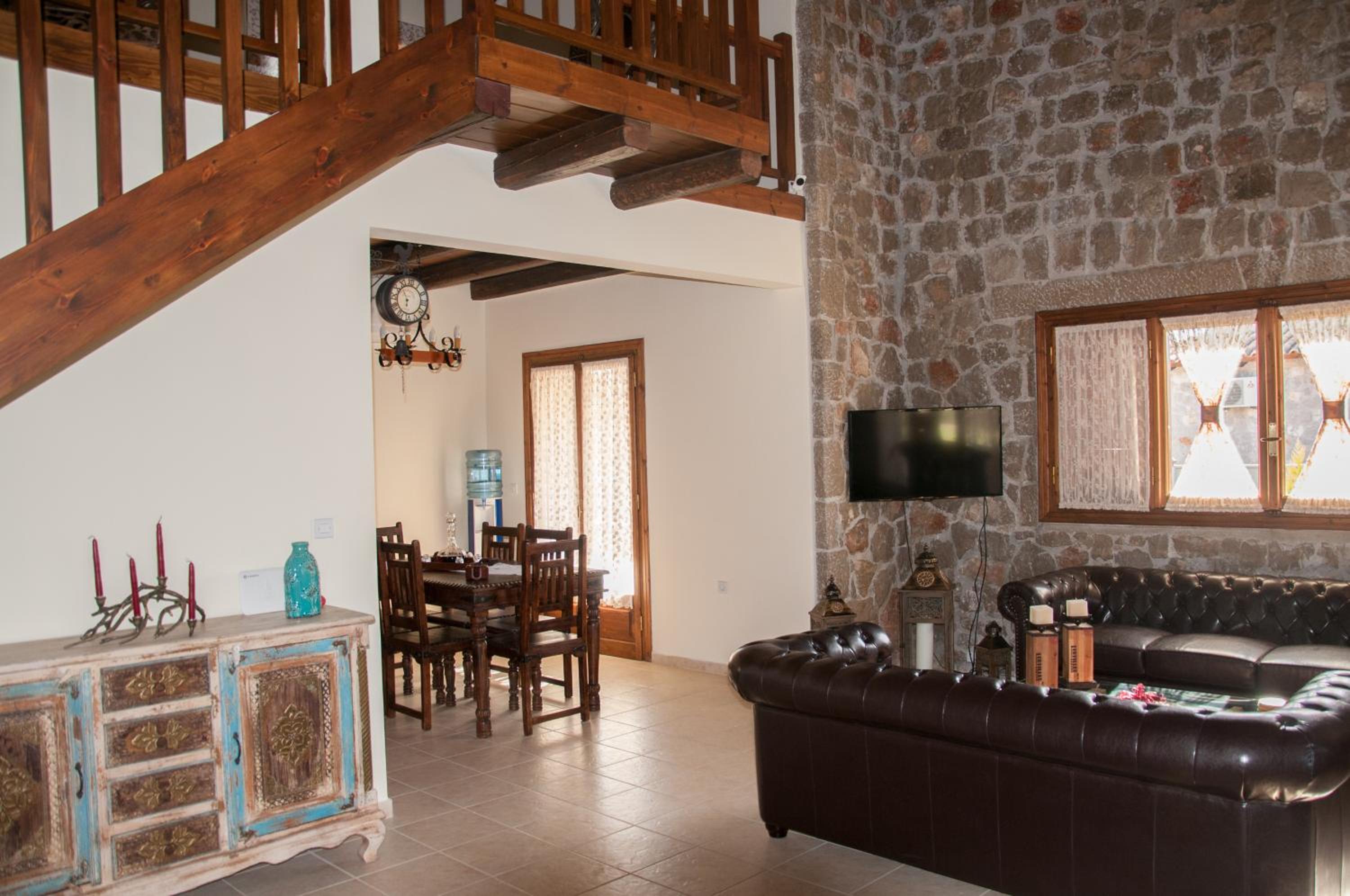 Three-Bedroom Villa photo 2