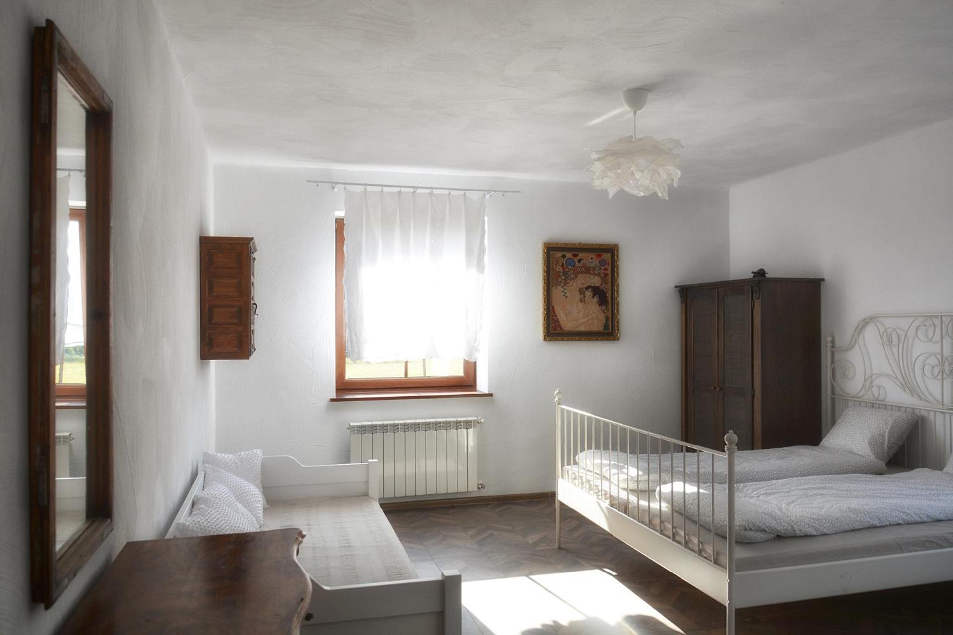 Triple Room with Private Bathroom - Photo 4