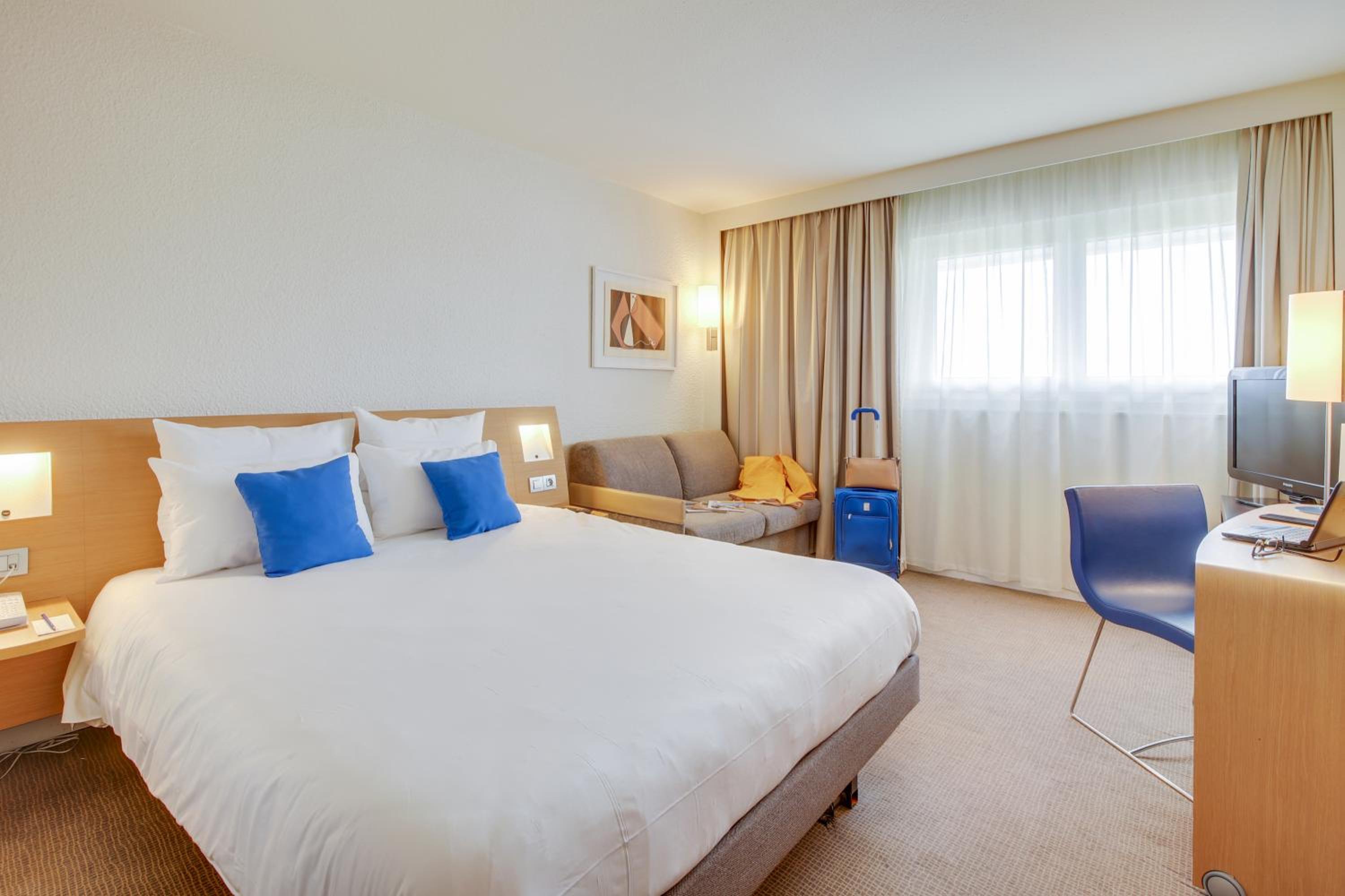 Classic Double Room with Sofa Bed - Photo 5