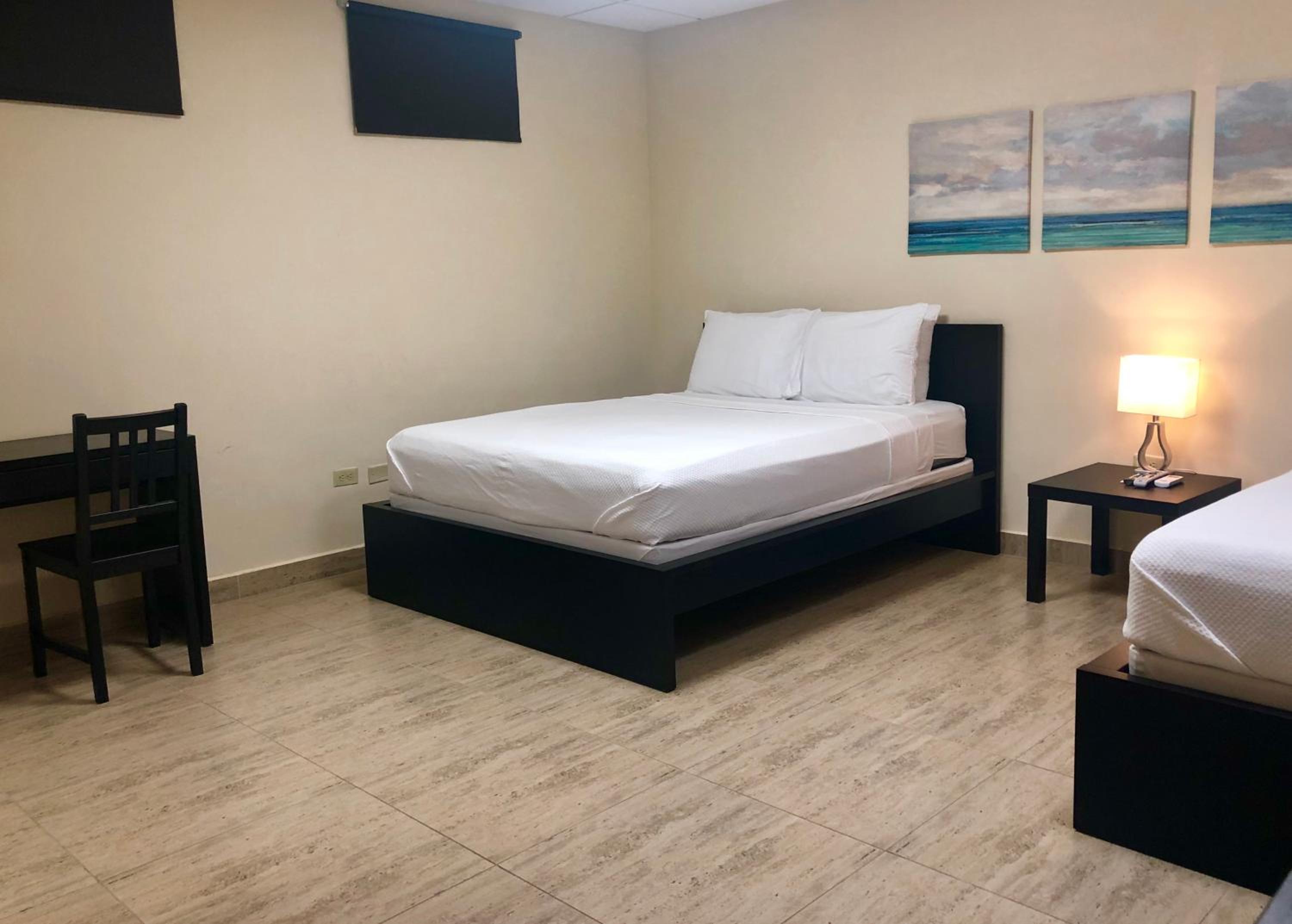 Standard Double Room with Two Double Beds - Photo 4