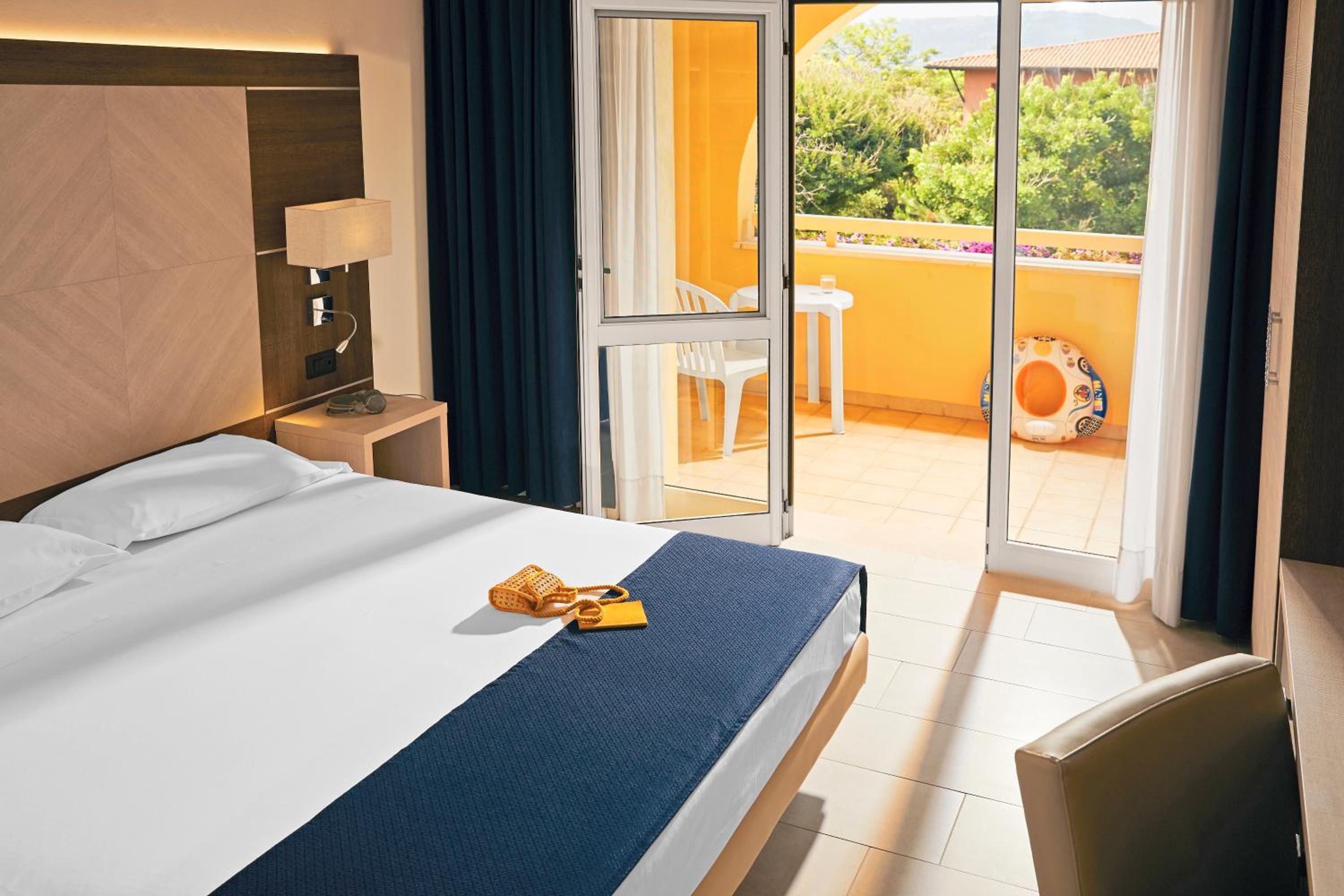 Standard Double or Twin Room photo 2