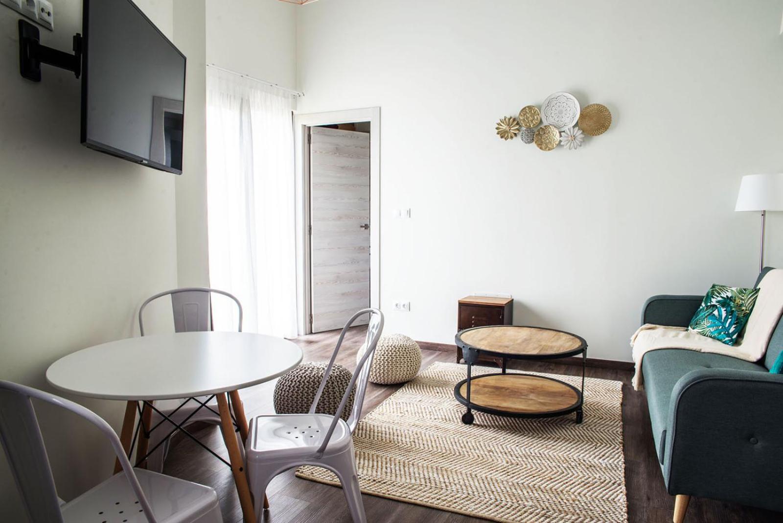 Apartamento de una habitación con balcón