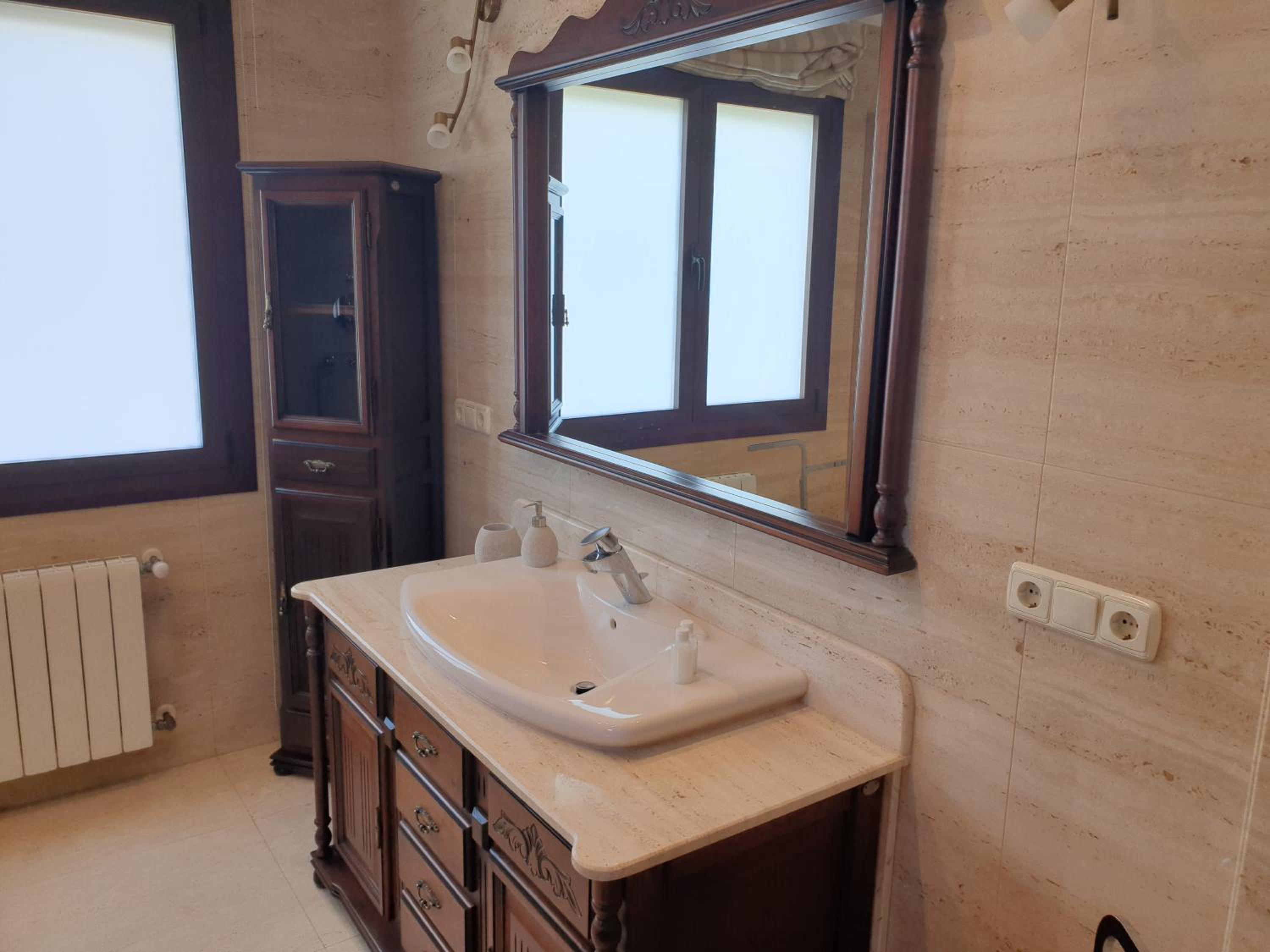 Double Room with Mountain View - Photo 2