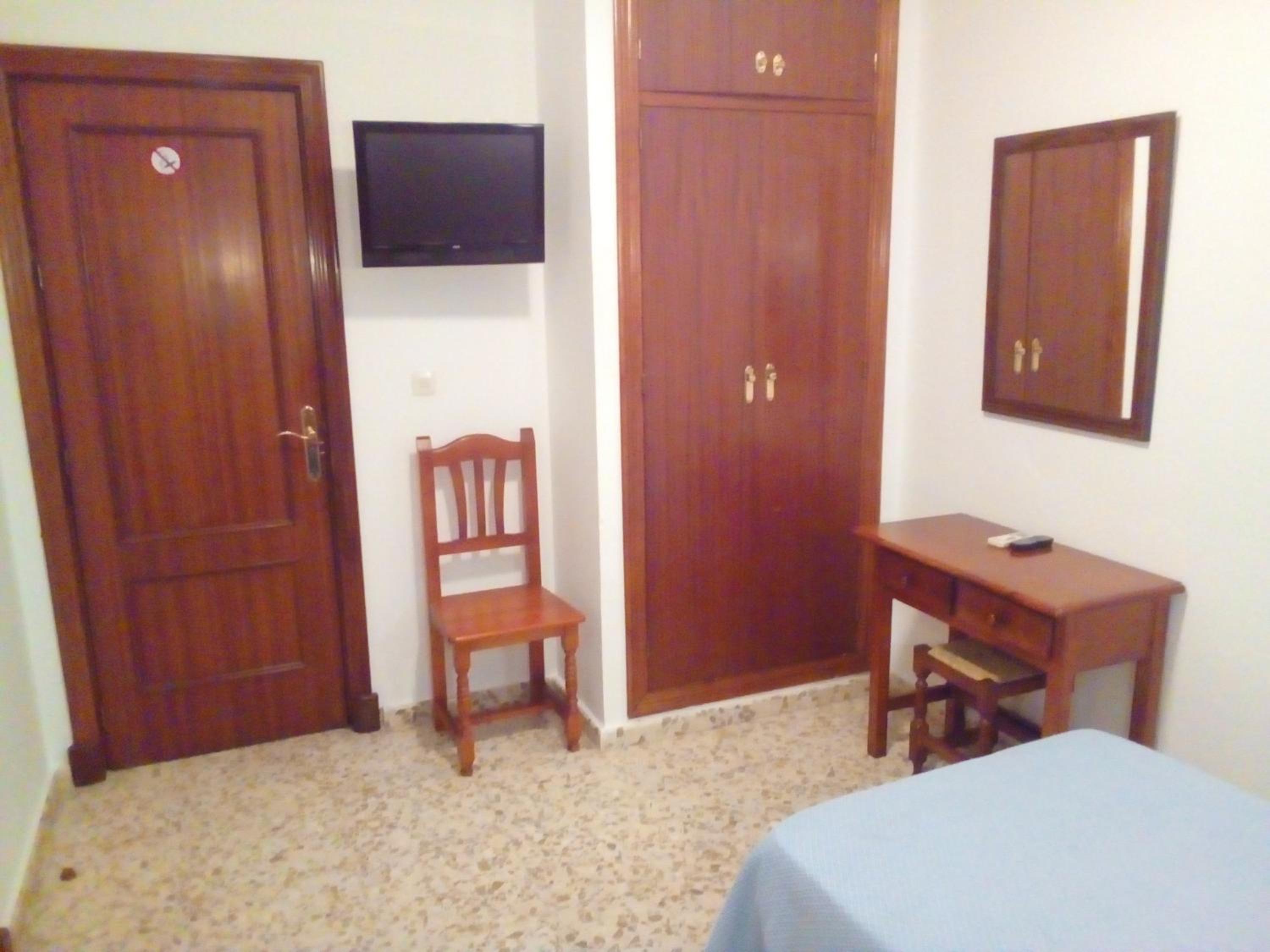 Single Room photo 2