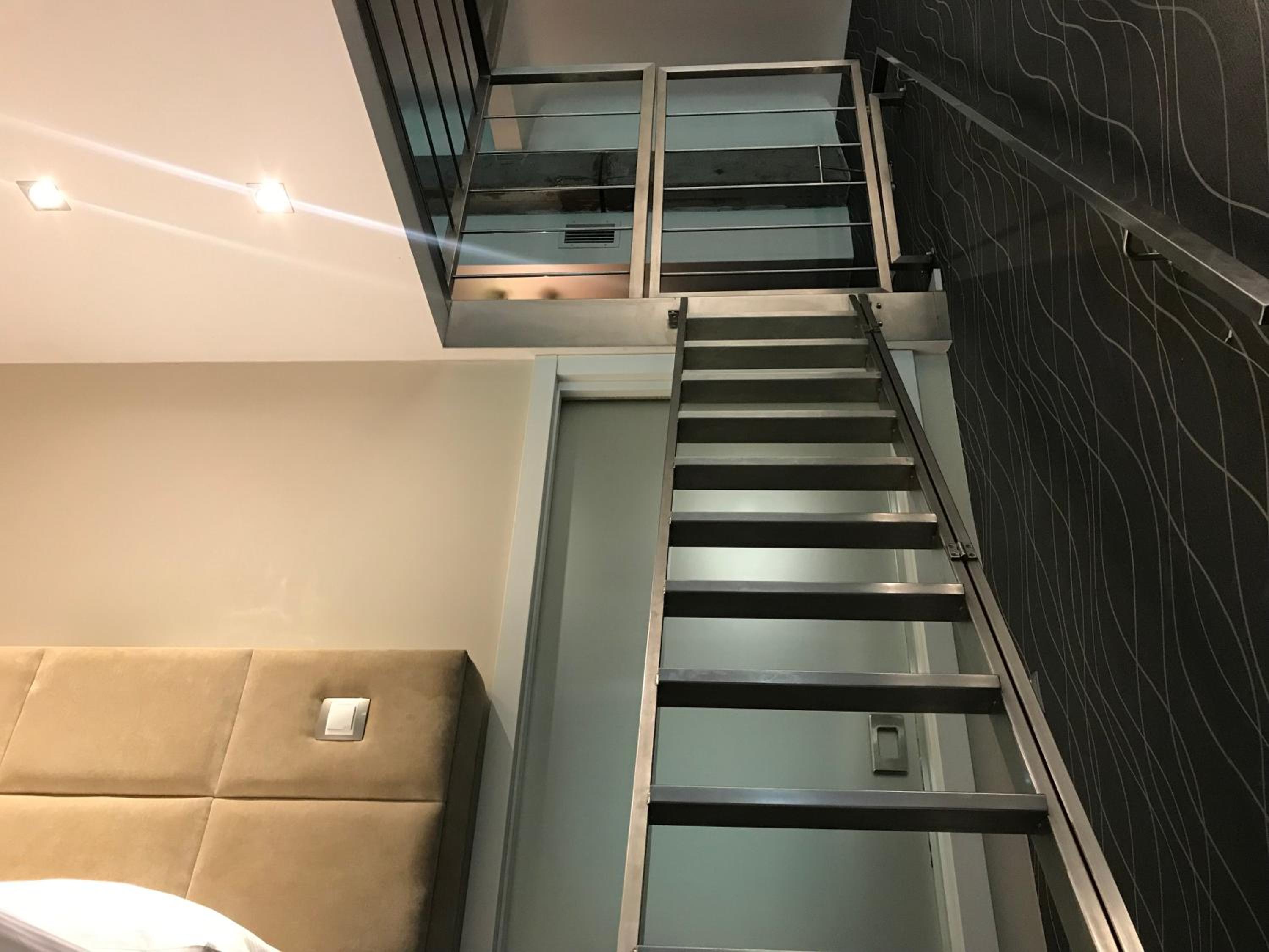 Loft Suite - Photo 5