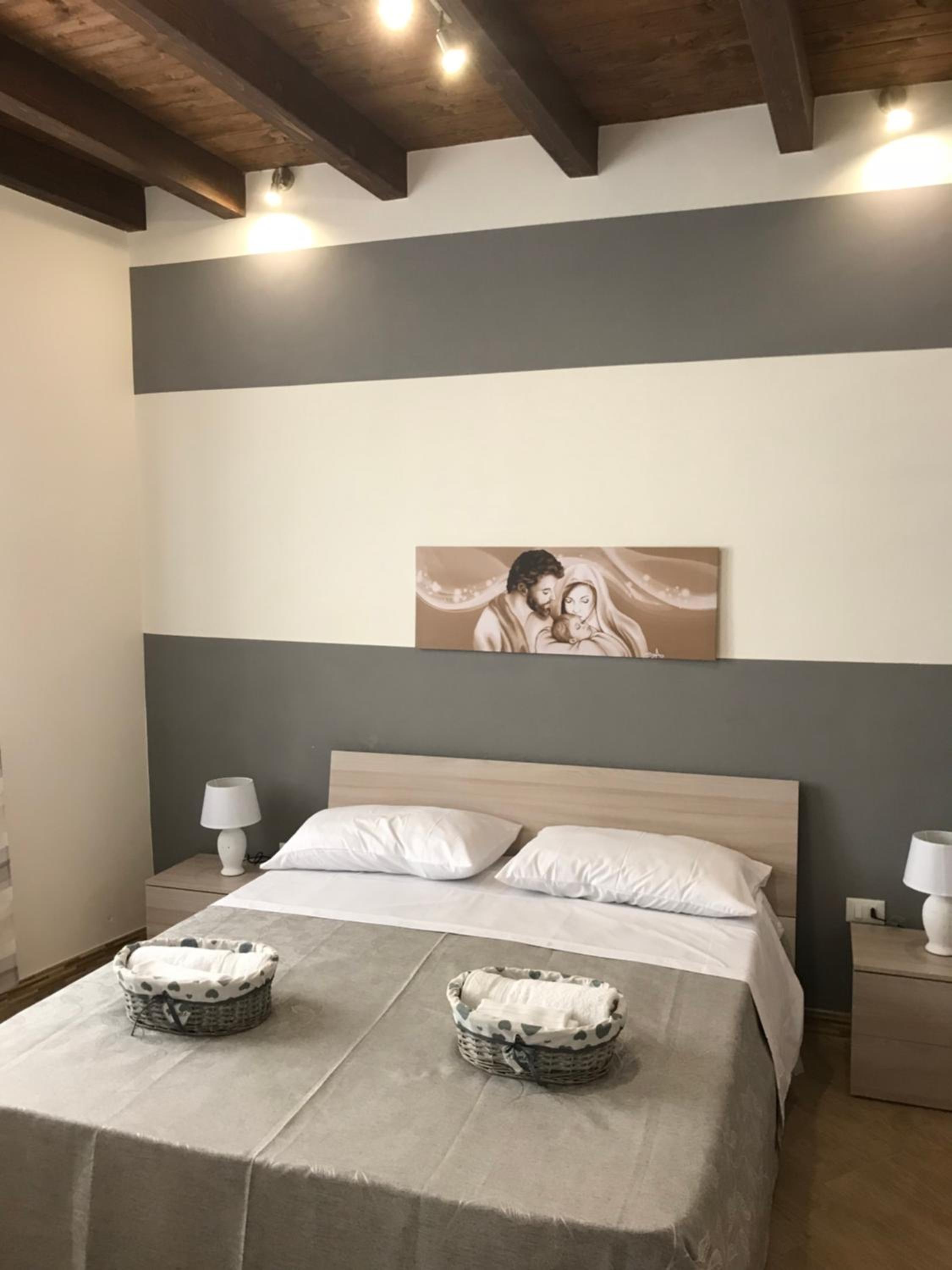 One-Bedroom Apartment - Photo 13