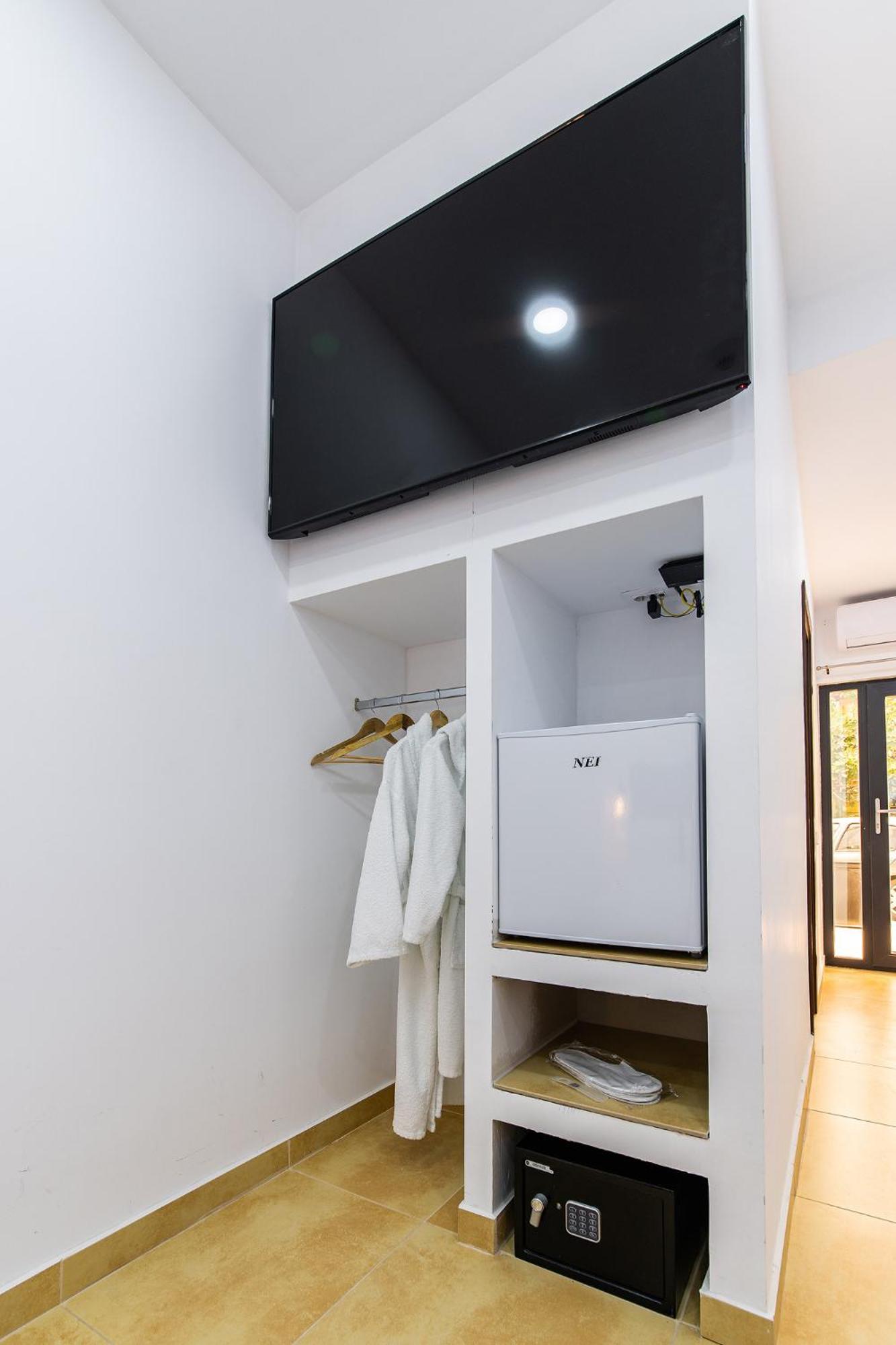 Superior Double Room 3 No Parking  - Photo 3