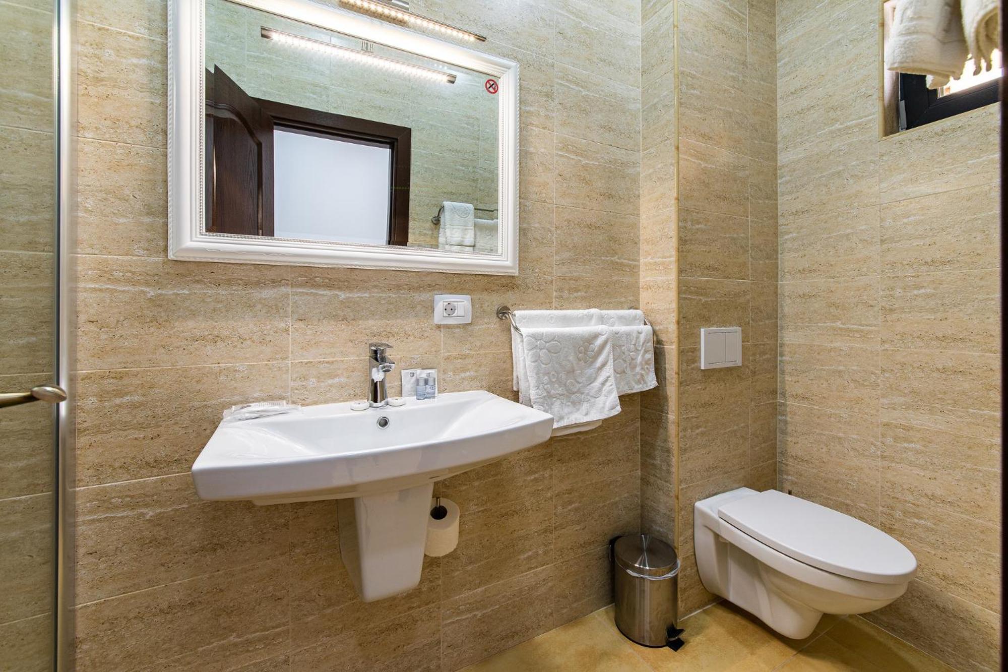 Superior Double Room 3 No Parking  - Photo 4
