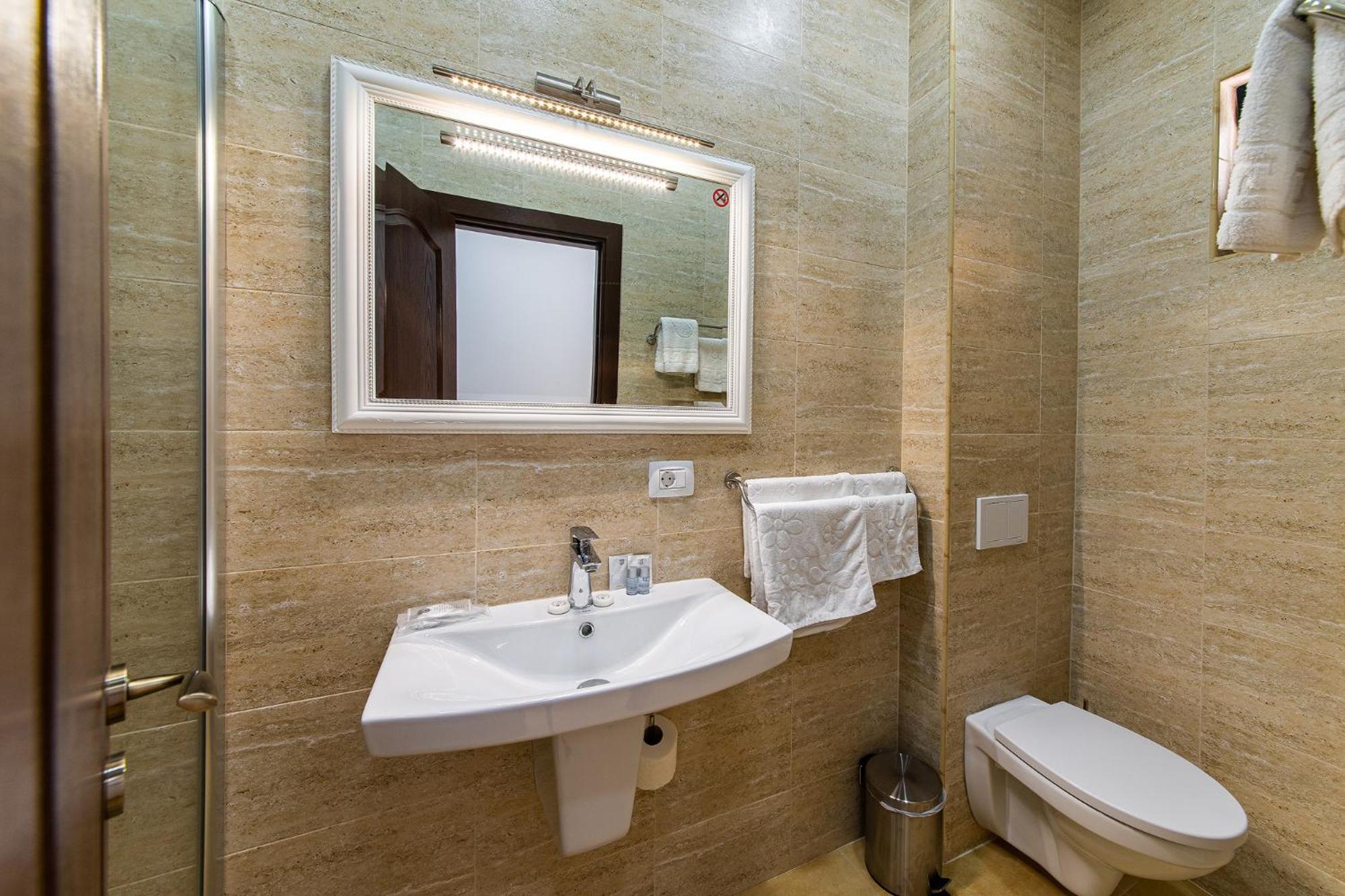 Superior Double Room 3 No Parking  - Photo 5