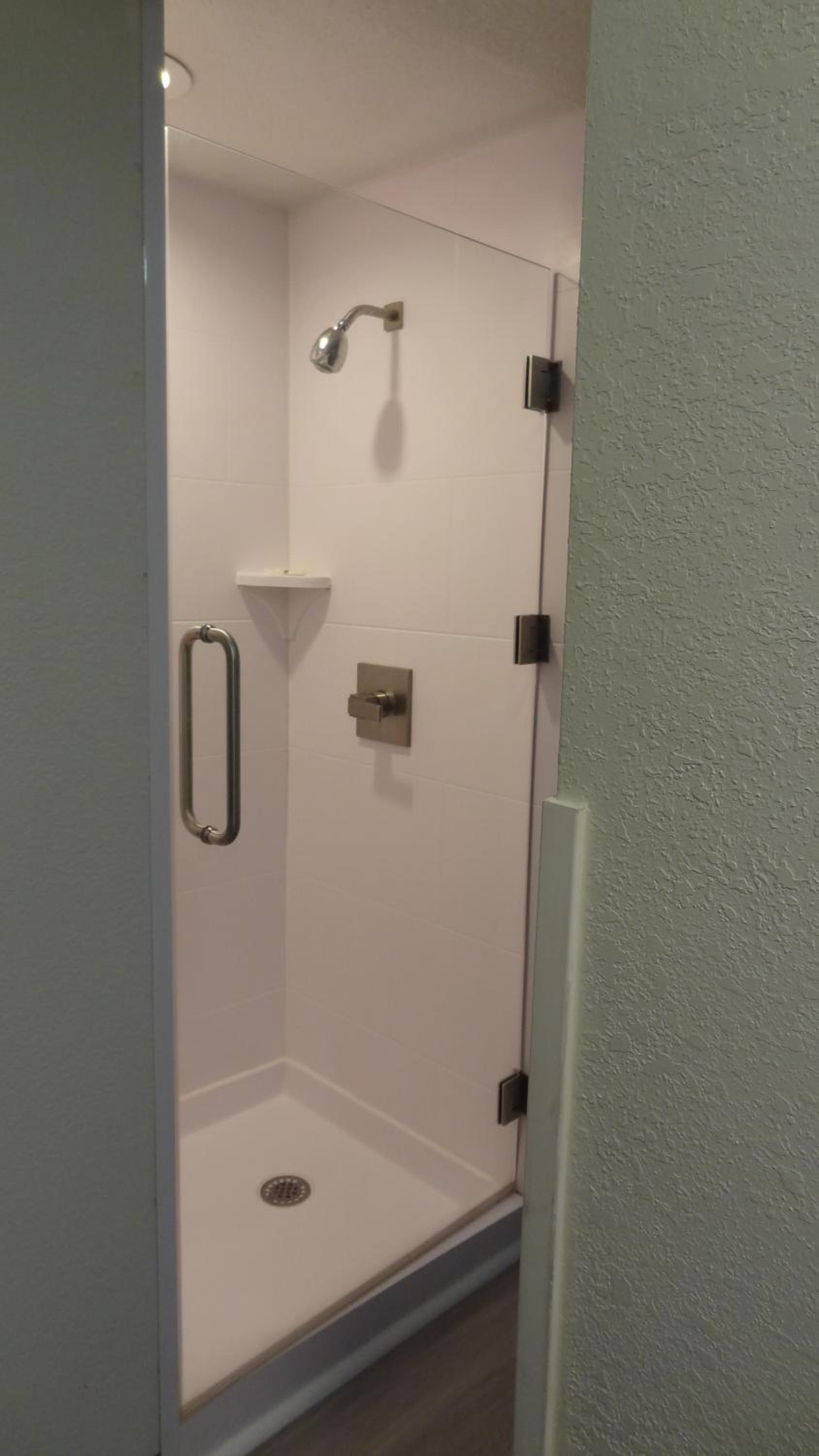 Standard Queen Room - Non-Smoking - Photo 4