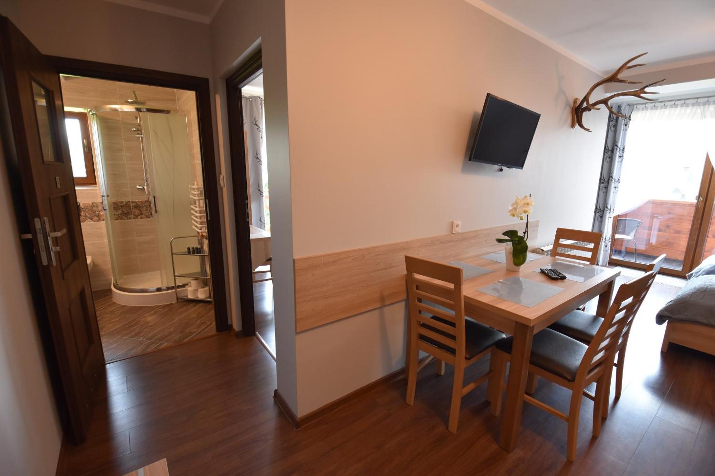 Suite with Mountain View photo 3