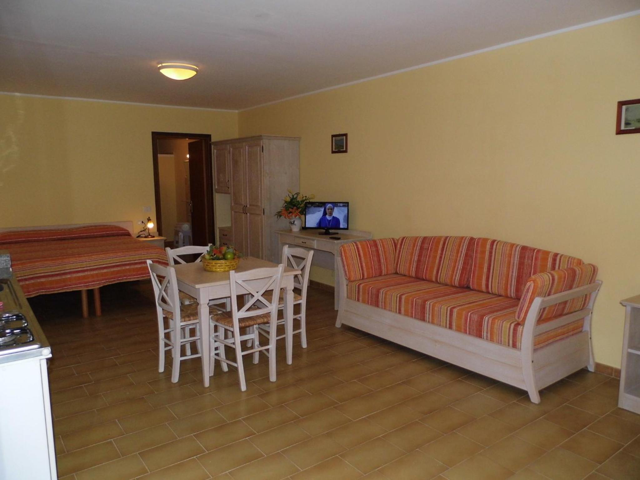Apartment with Garden View