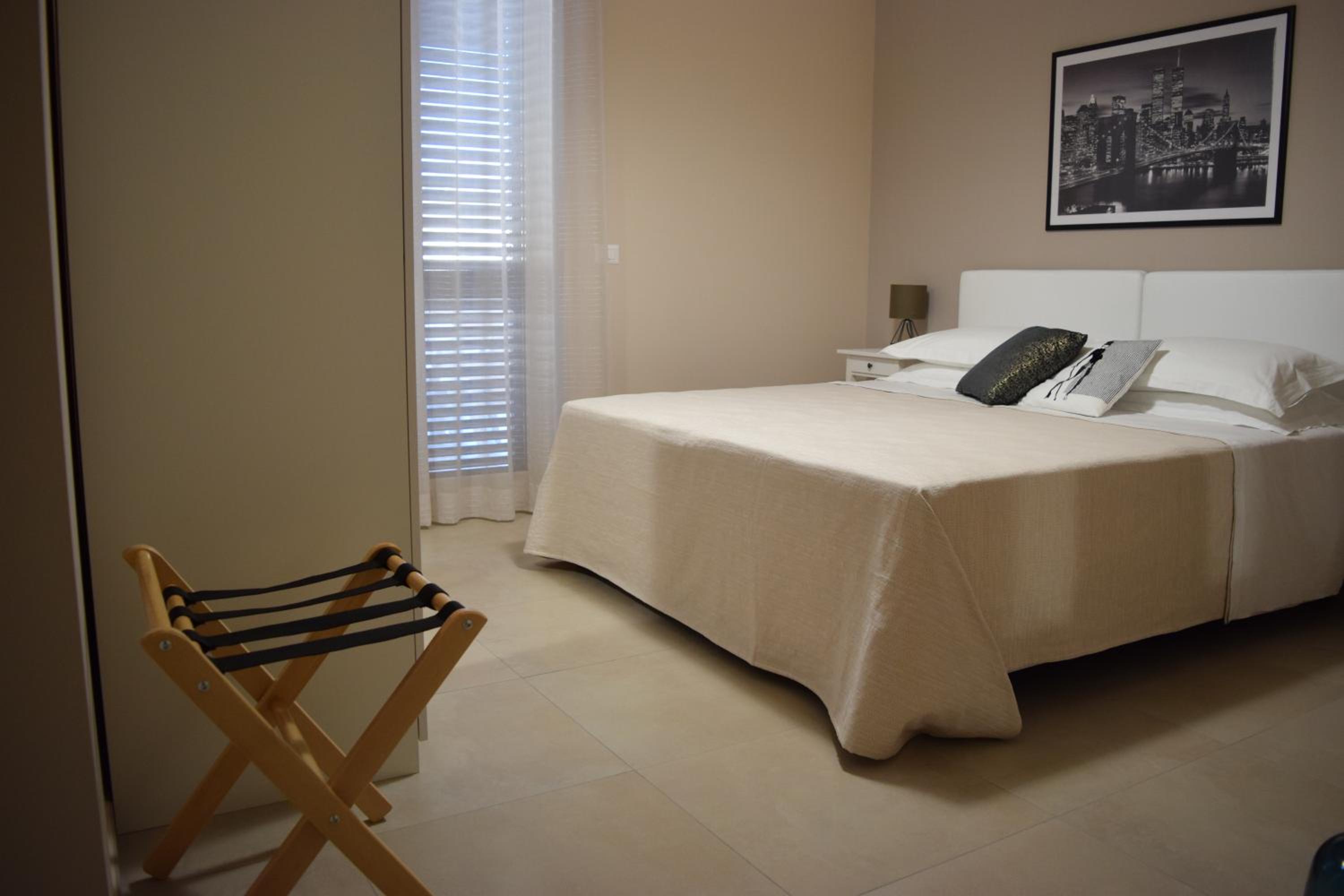 One-Bedroom House photo 1