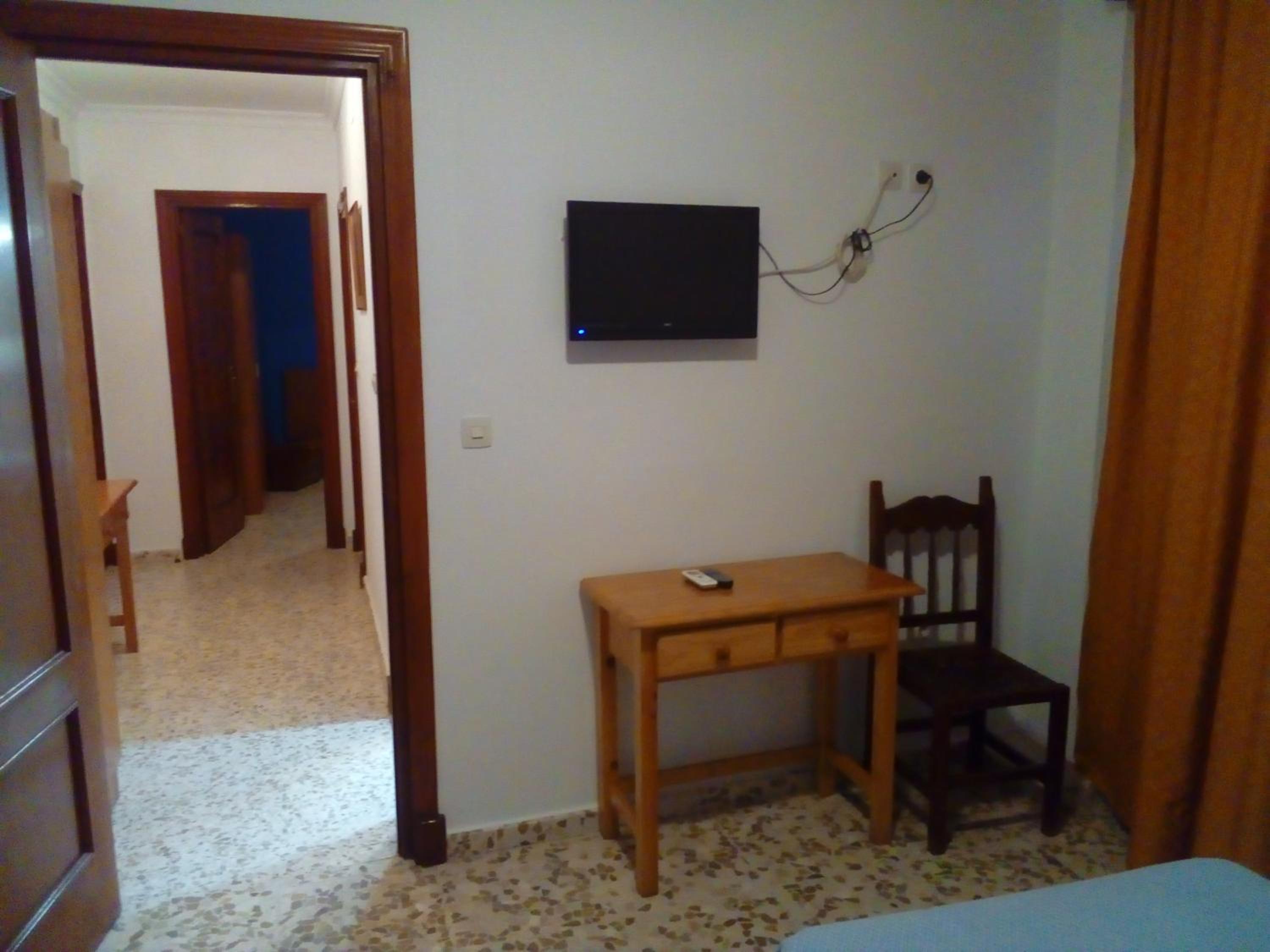 Double Room with Lounge - Photo 8