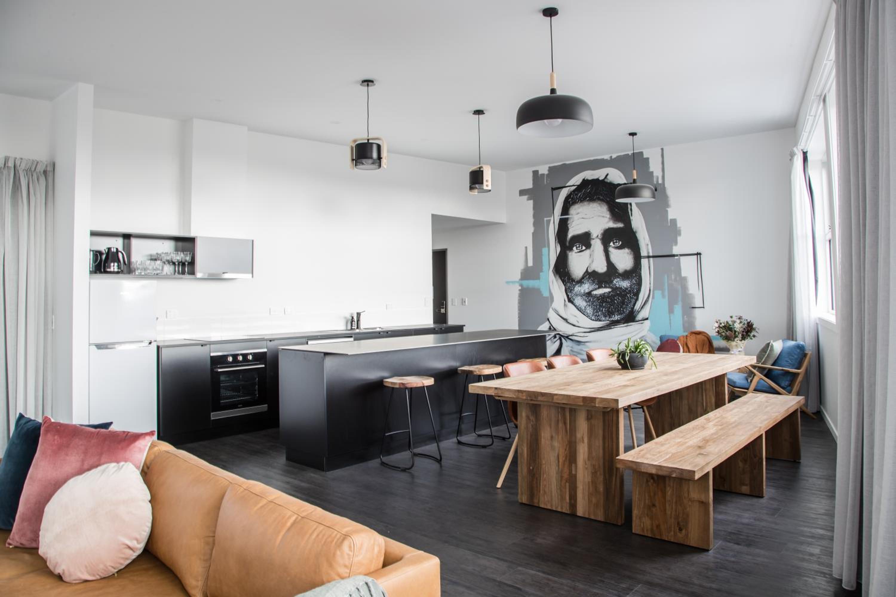Three-Bedroom Apartment - Photo 19