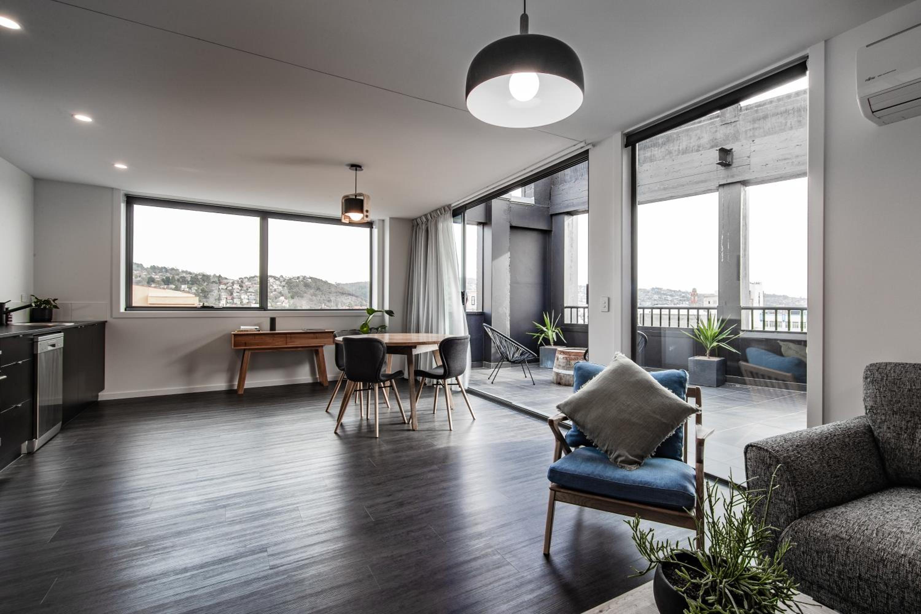 One-Bedroom Apartment - Photo 4