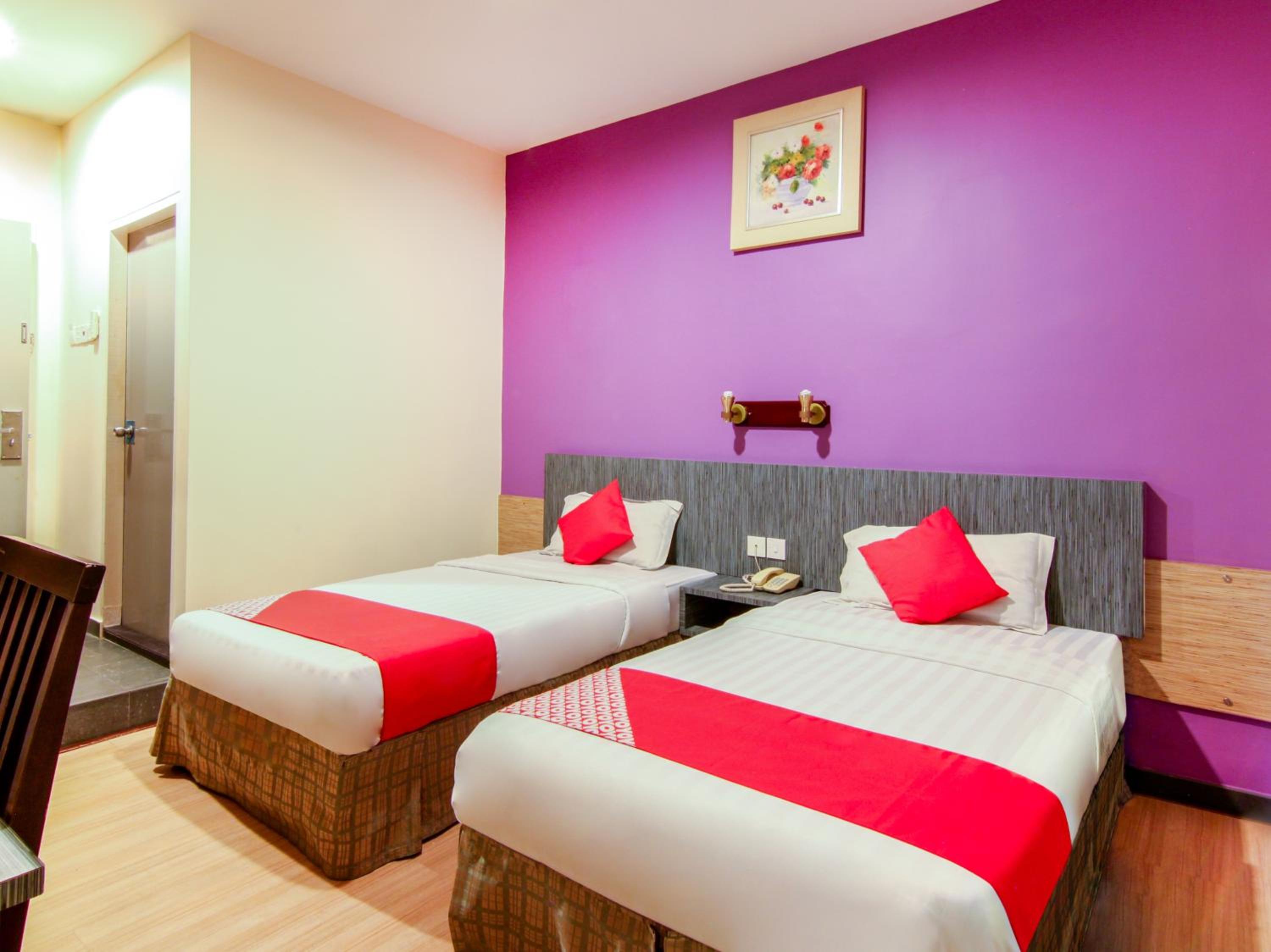Deluxe Twin Room - Photo 1