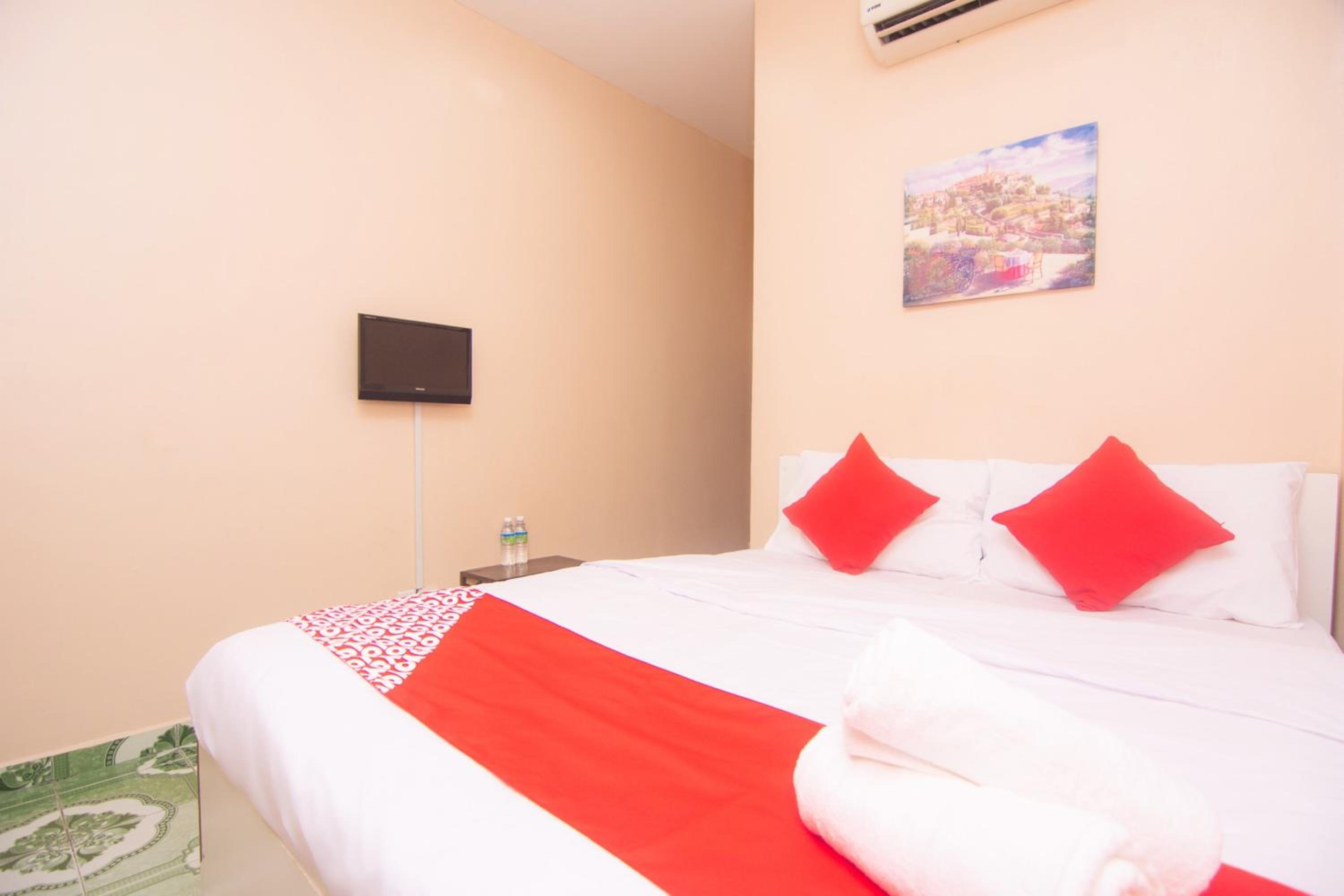 Standard Double Room - Photo 2