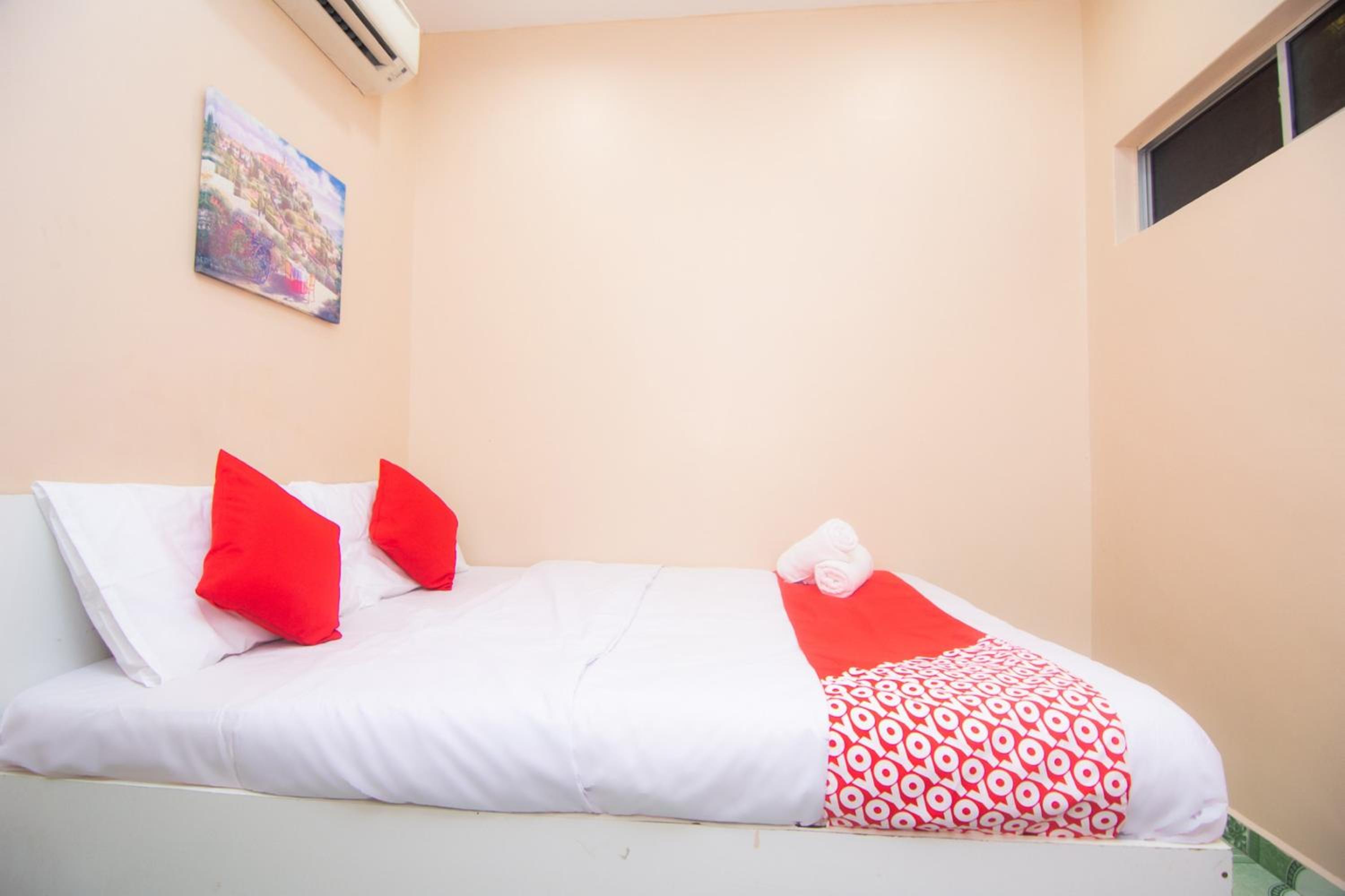 Standard Double Room - Photo 3