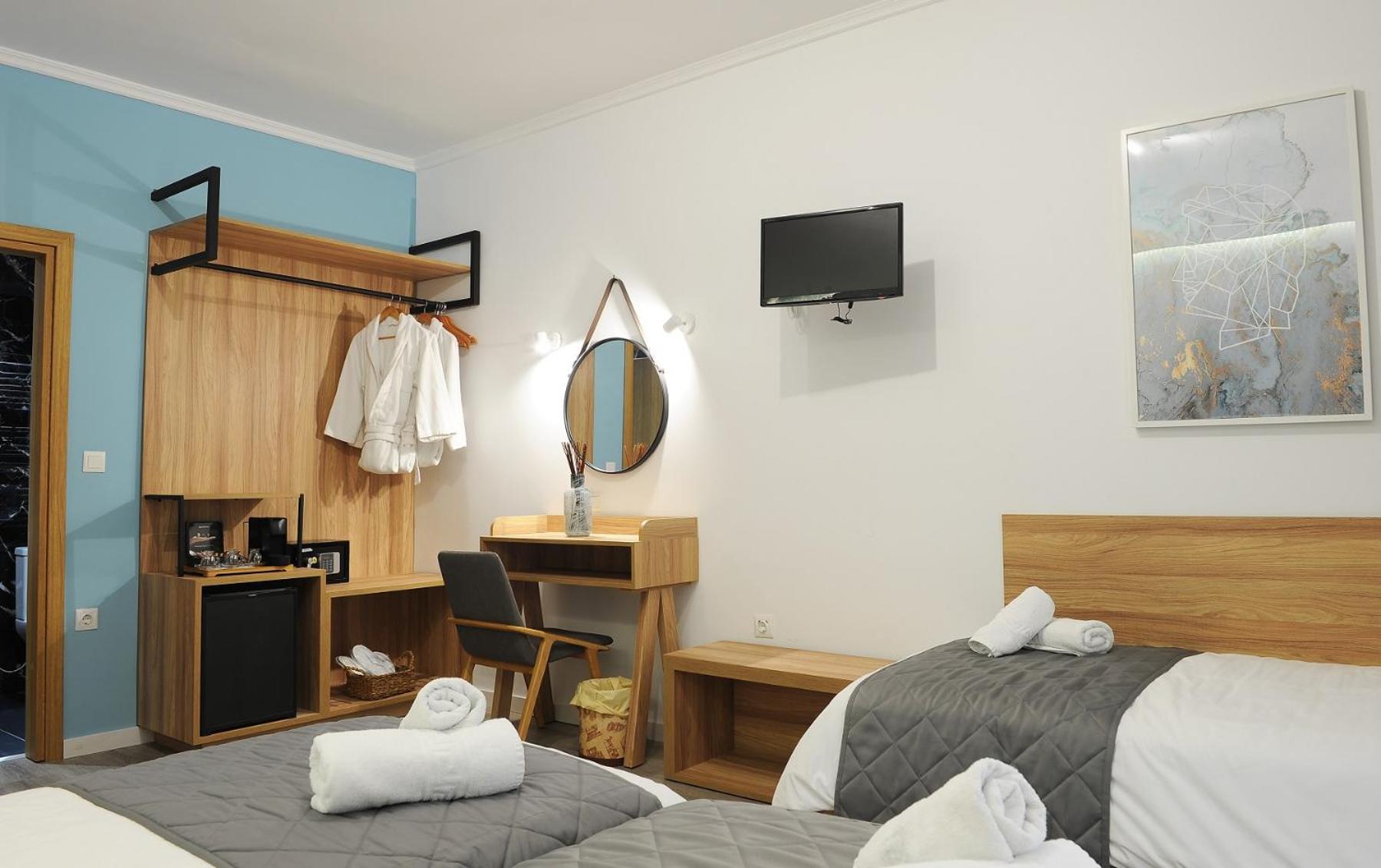 Standard Triple Room - Photo 1