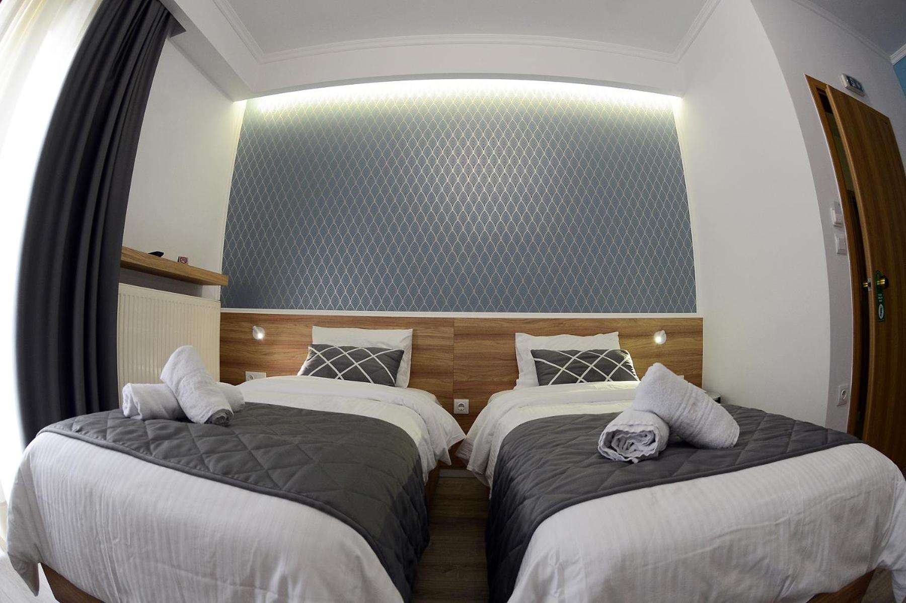 Standard Triple Room - Photo 6