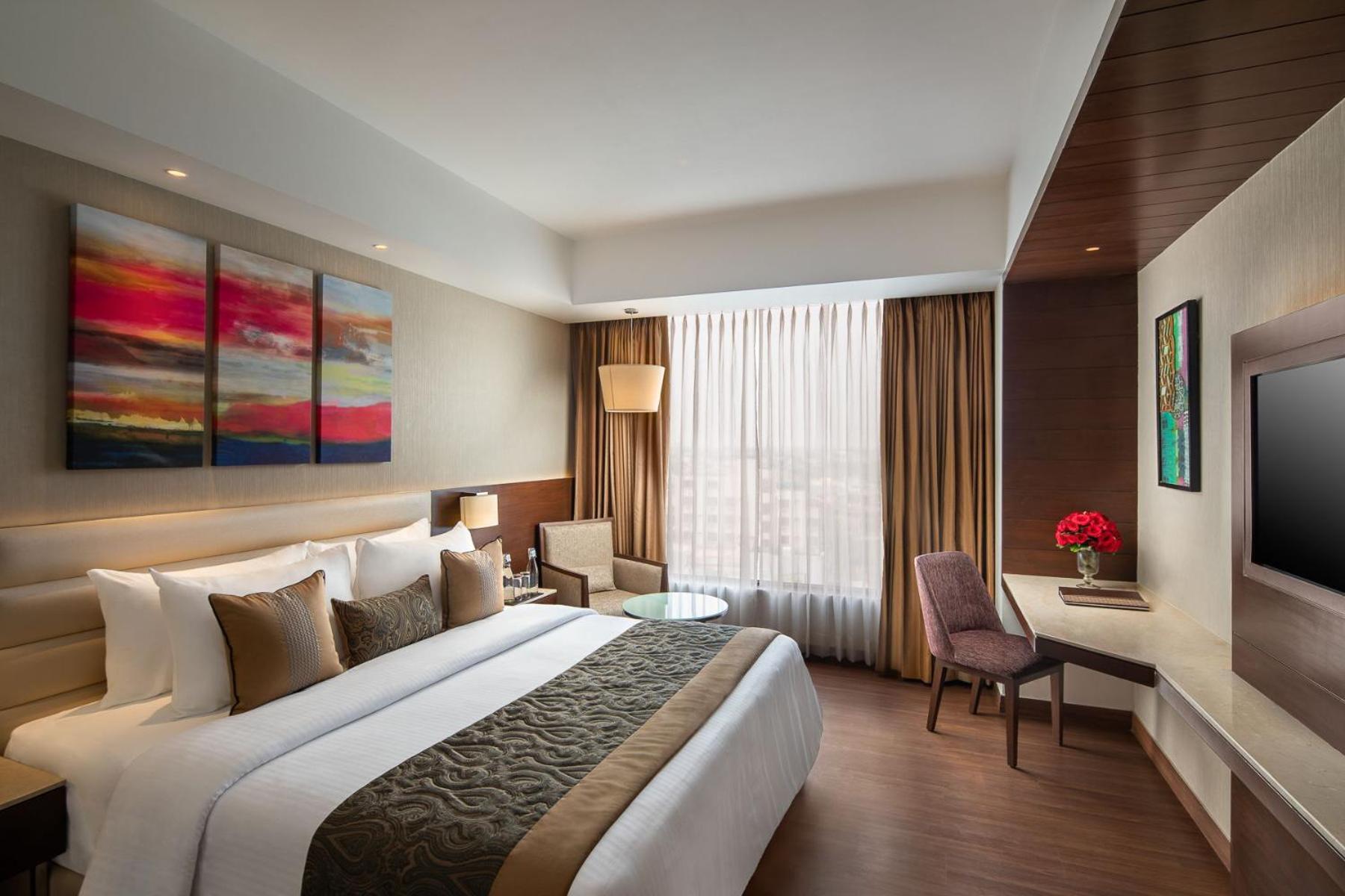 Suite Rooms with One Double Bed - Photo 5