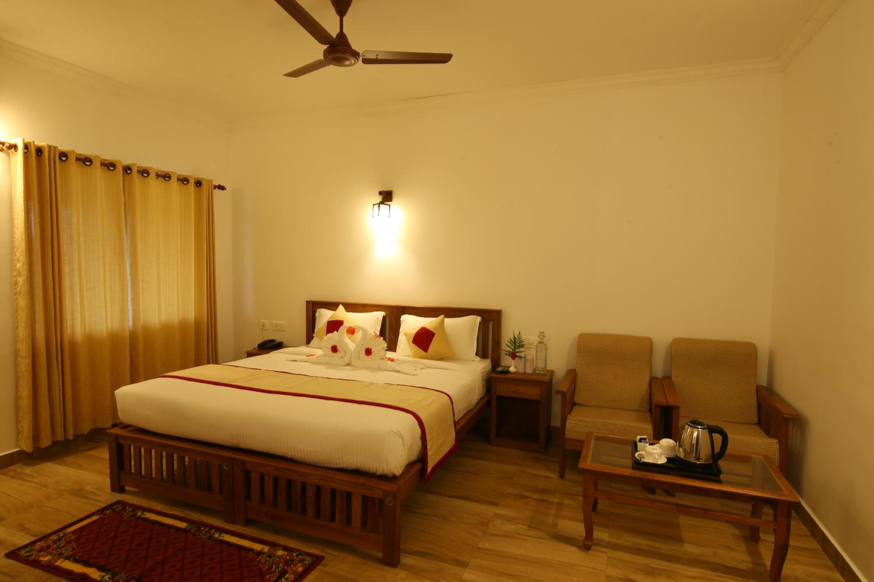 Double or Twin Room with Balcony - Photo 37